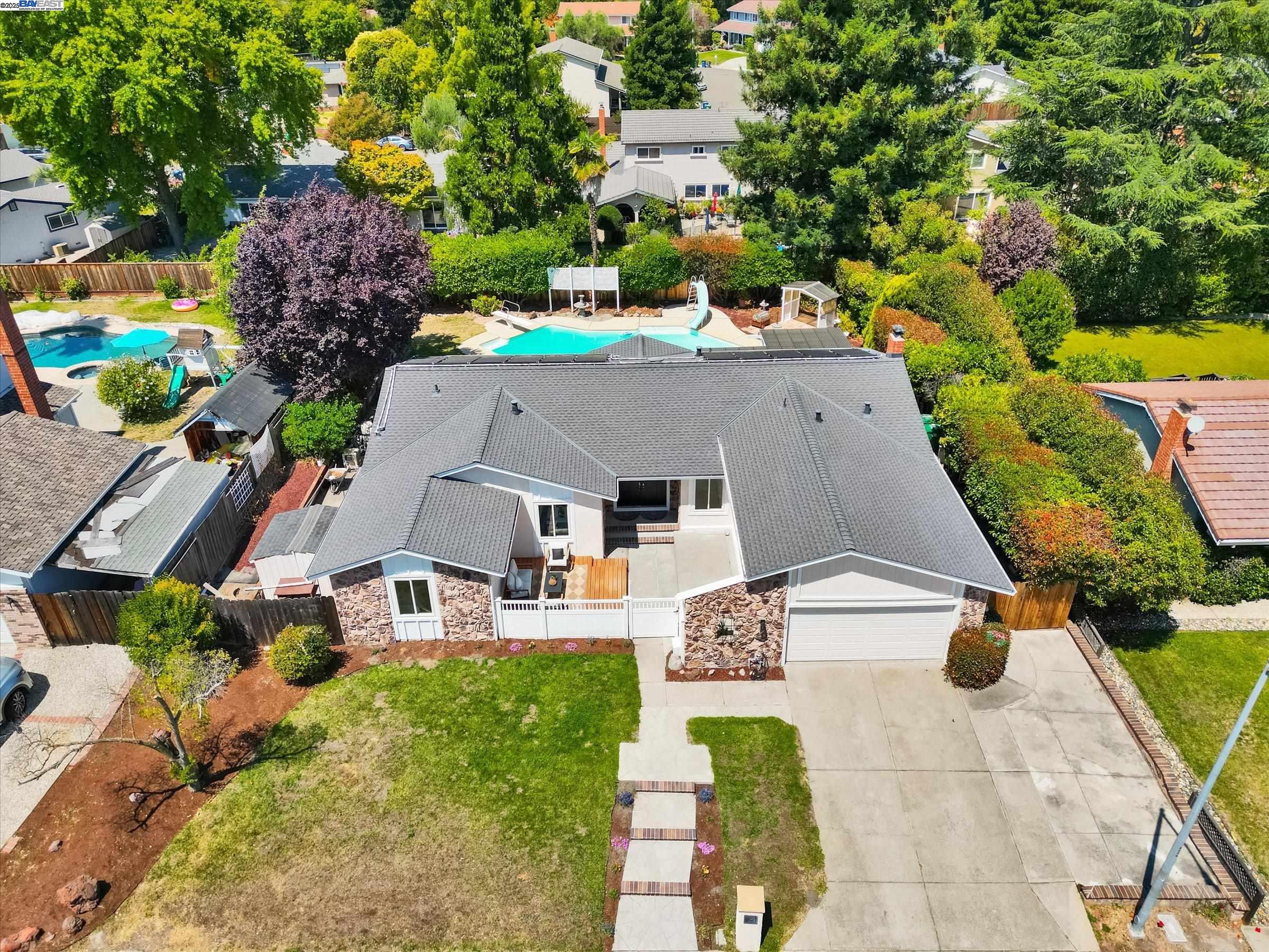 Detail Gallery Image 31 of 37 For 3718 Norris Canyon Rd, San Ramon,  CA 94583 - 4 Beds | 2 Baths
