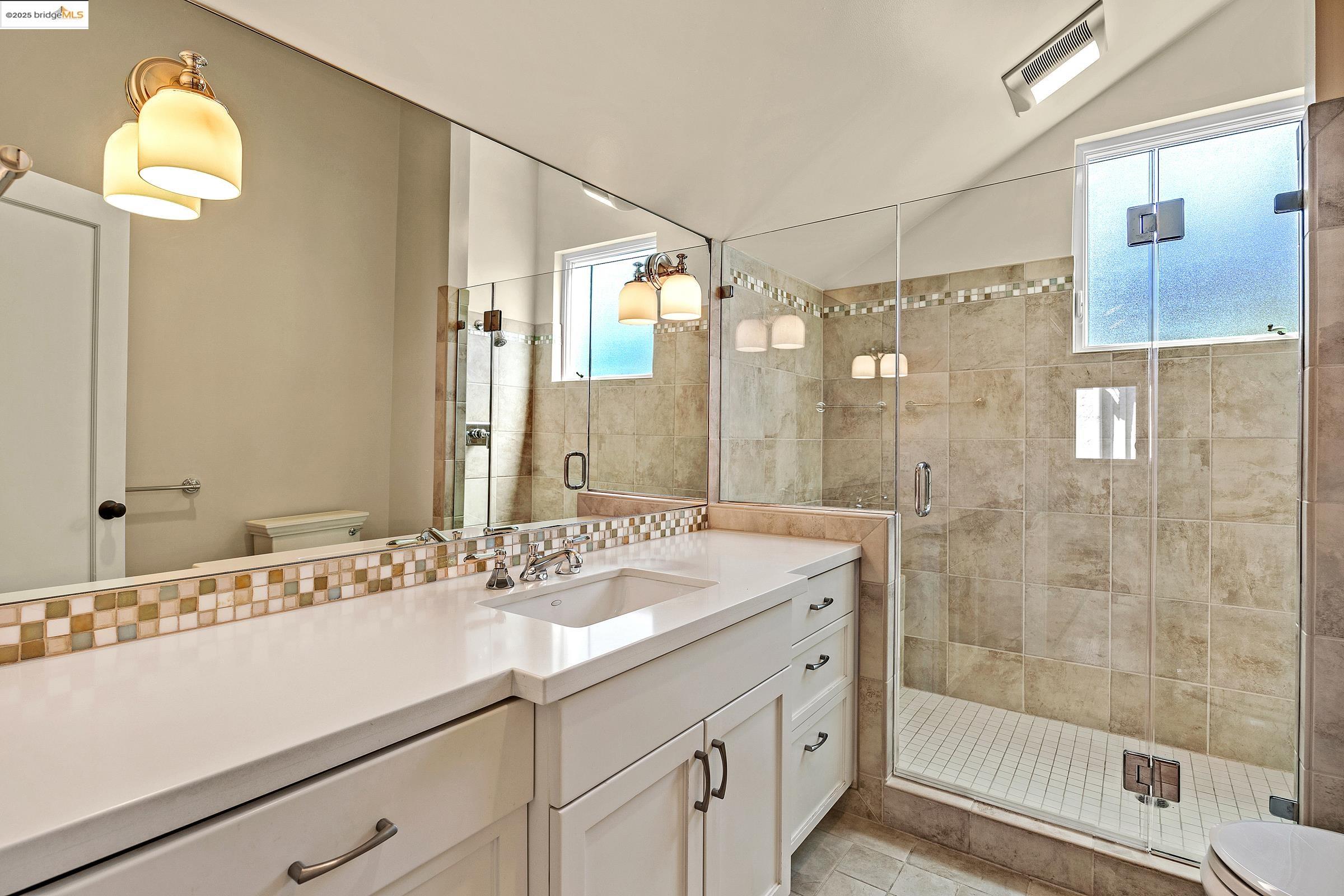 Detail Gallery Image 24 of 31 For 540 Neilson St, Berkeley,  CA 94707 - 3 Beds | 2 Baths