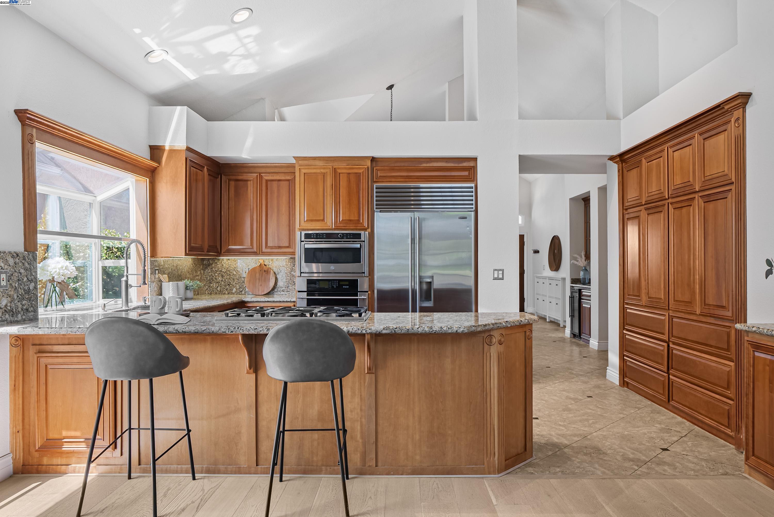 Detail Gallery Image 13 of 42 For 3470 Vermont Pl, Pleasanton,  CA 94588 - 3 Beds | 2 Baths