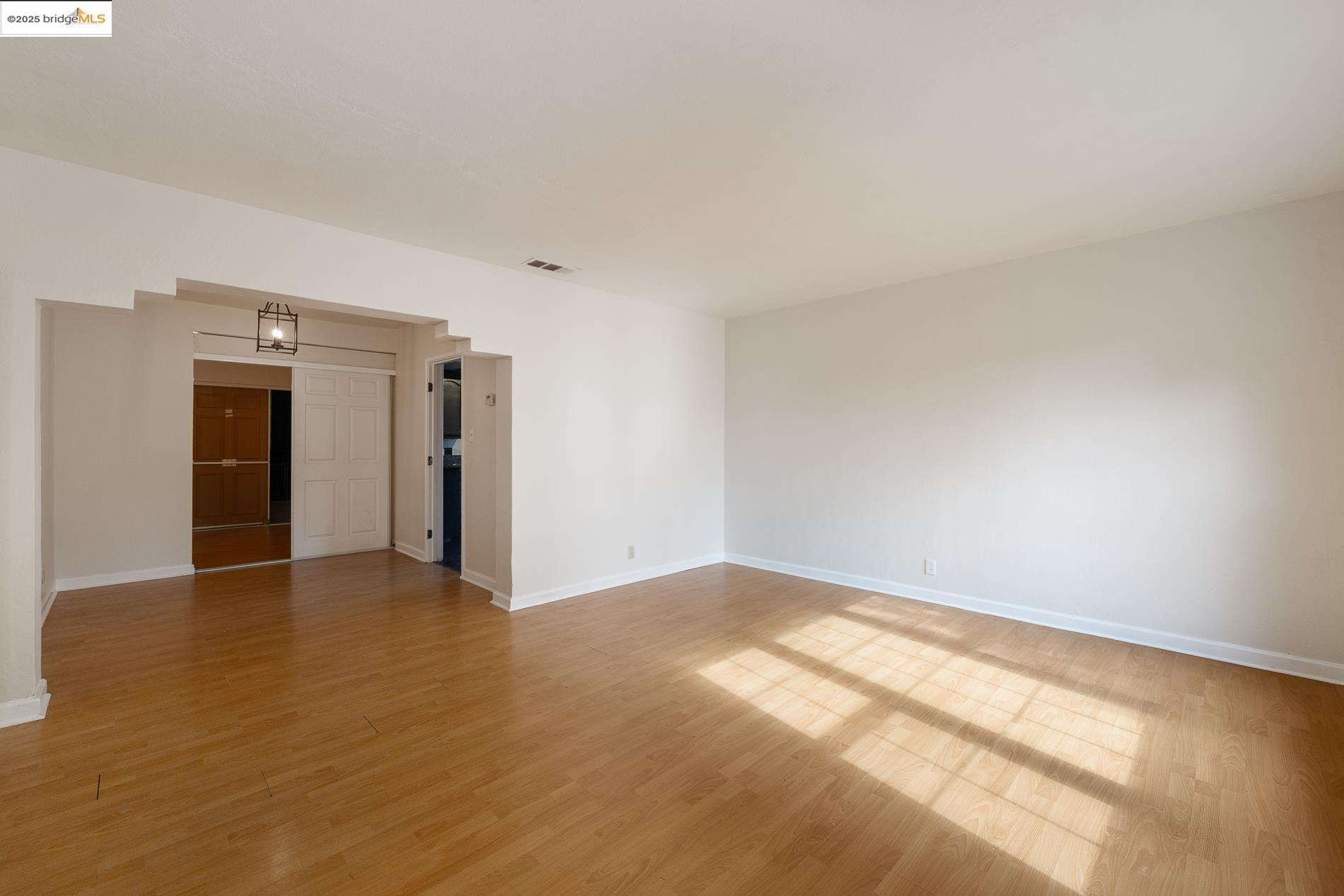 Detail Gallery Image 5 of 28 For 605 Grennan St, Vallejo,  CA 94591 - 3 Beds | 2 Baths