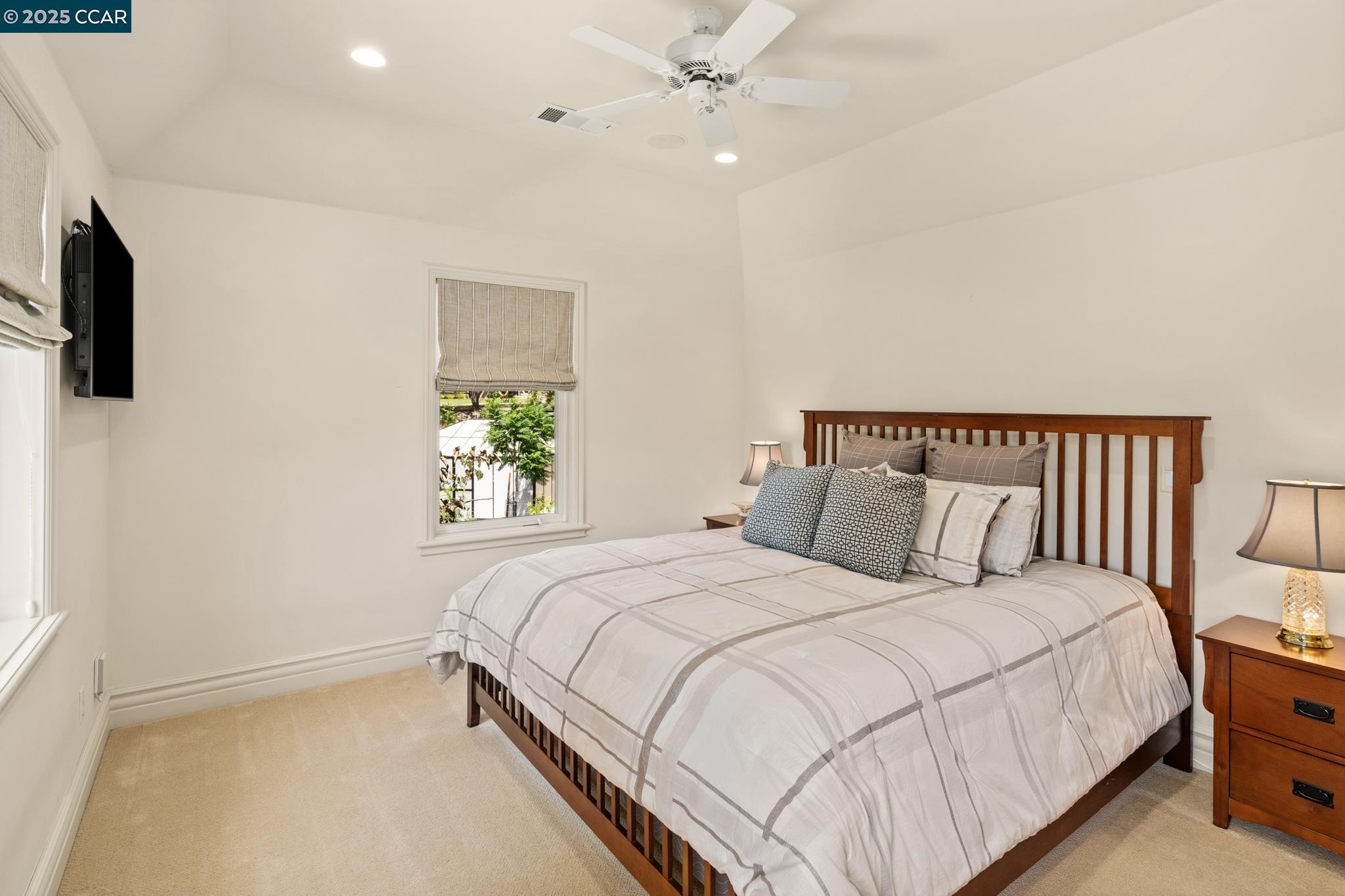 Detail Gallery Image 16 of 44 For 2540 Caballo Ranchero Dr, Diablo,  CA 94528 - 5 Beds | 5/1 Baths
