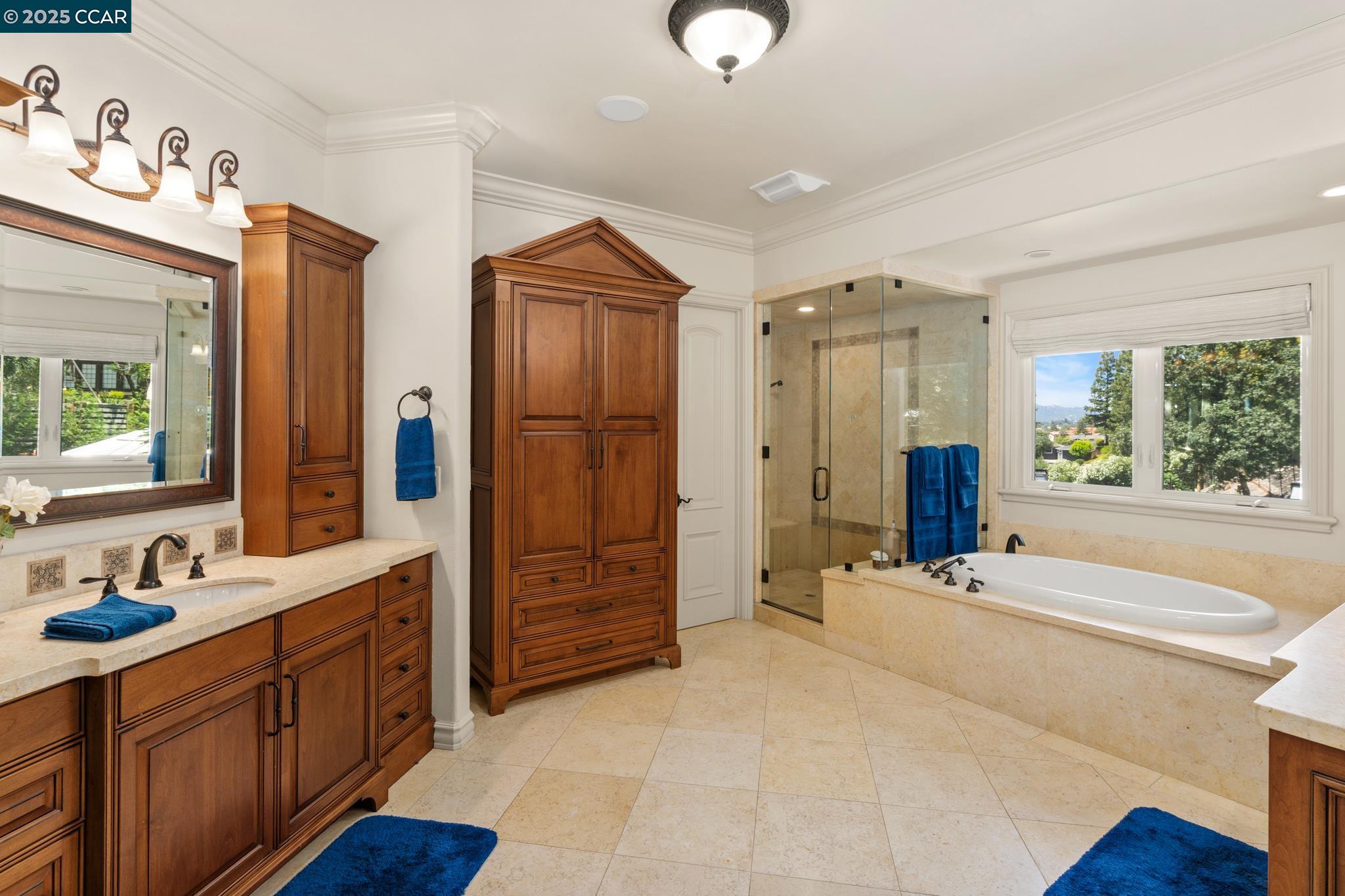Detail Gallery Image 22 of 44 For 2540 Caballo Ranchero Dr, Diablo,  CA 94528 - 5 Beds | 5/1 Baths