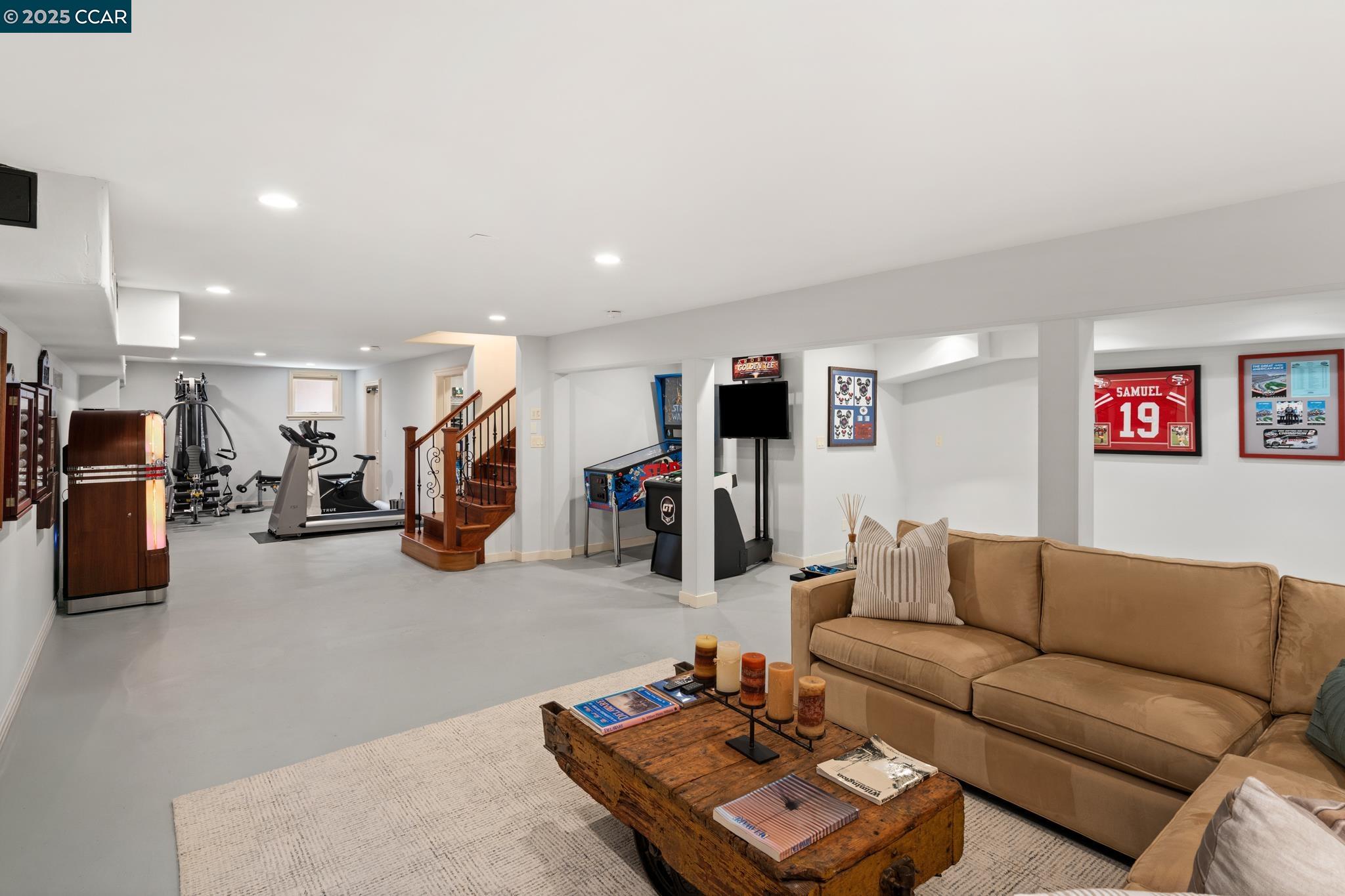 Detail Gallery Image 24 of 44 For 2540 Caballo Ranchero Dr, Diablo,  CA 94528 - 5 Beds | 5/1 Baths