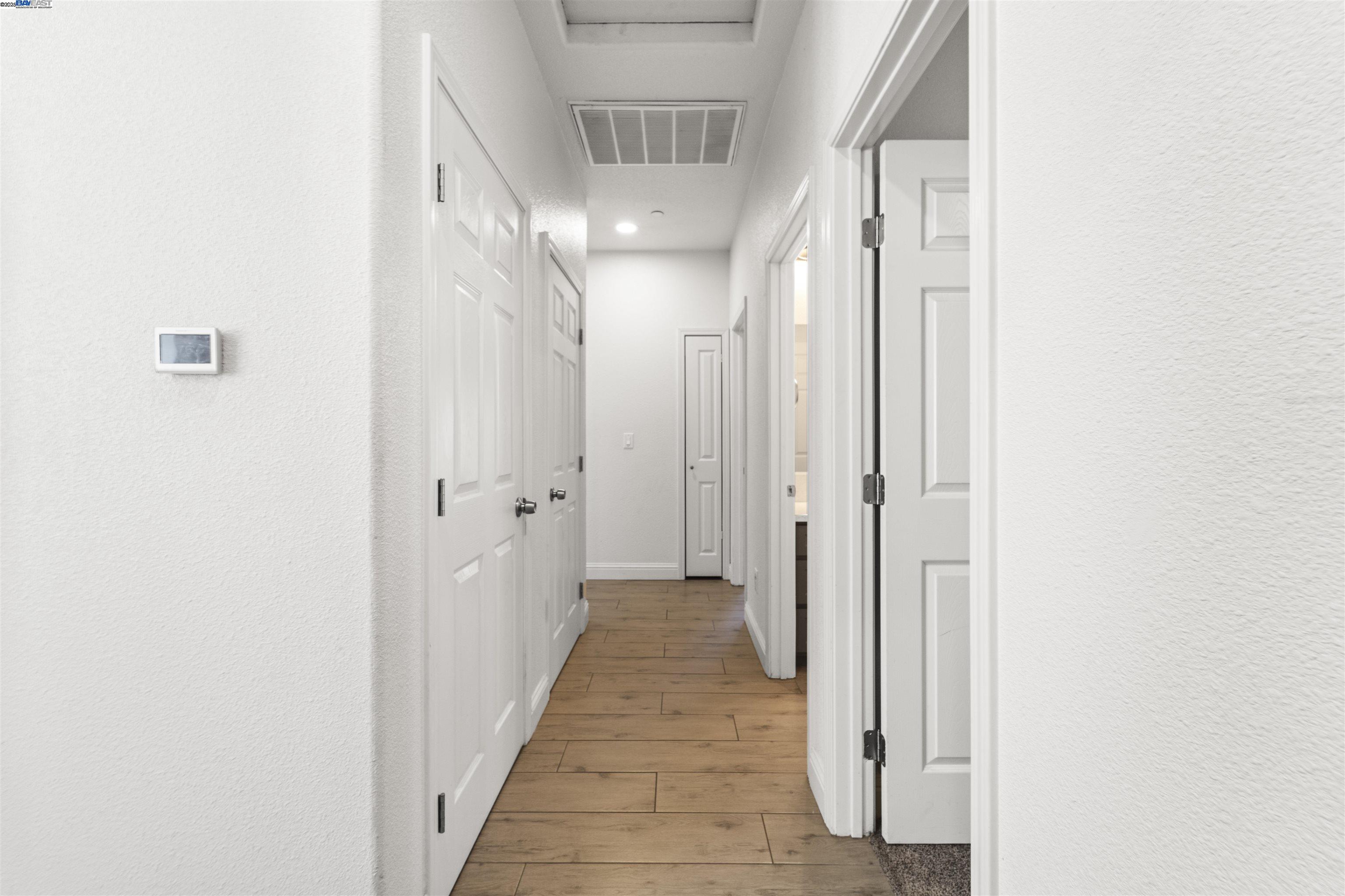 Detail Gallery Image 22 of 44 For 3701 21st Ave, Sacramento,  CA 95820 - 3 Beds | 2 Baths