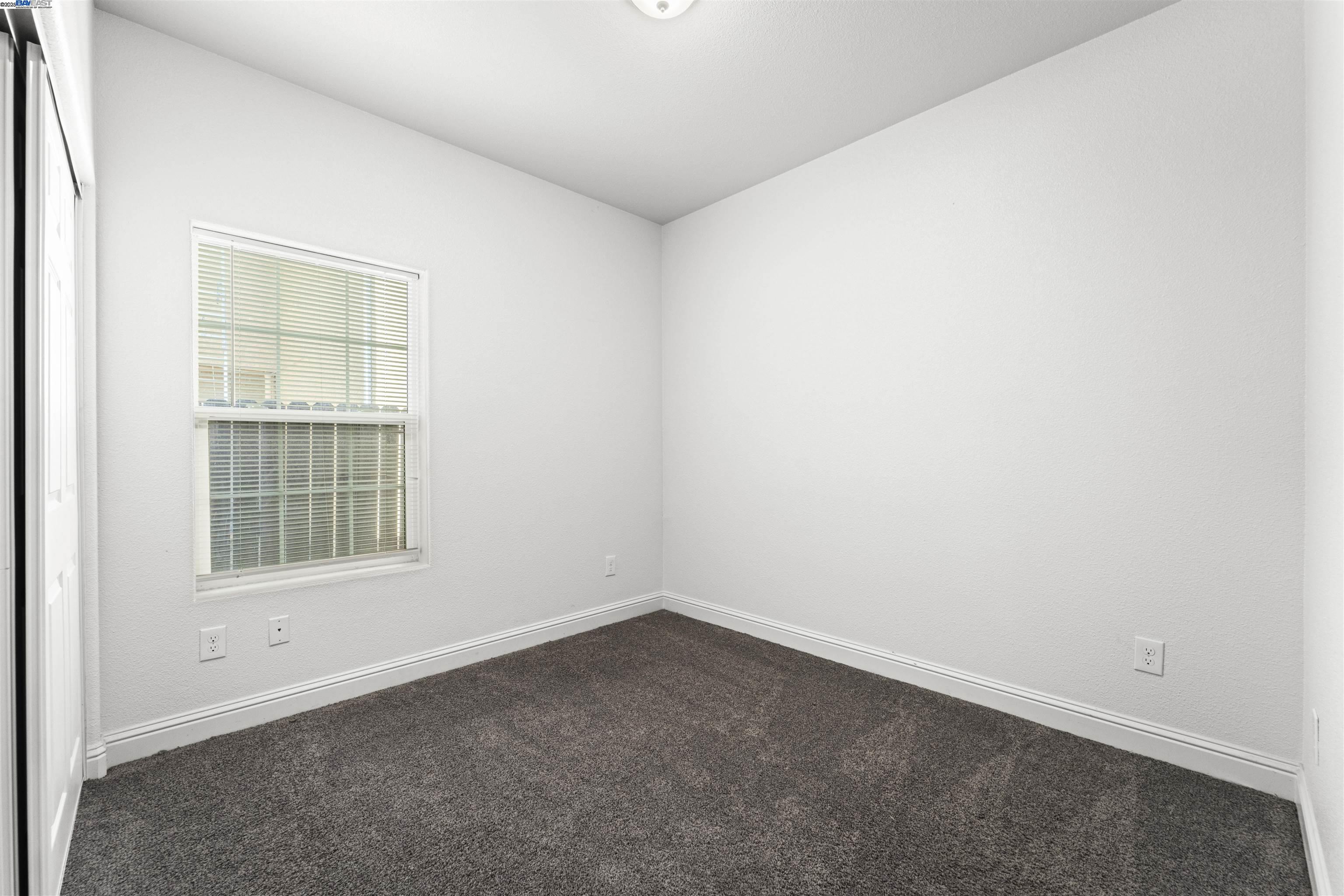Detail Gallery Image 23 of 44 For 3701 21st Ave, Sacramento,  CA 95820 - 3 Beds | 2 Baths