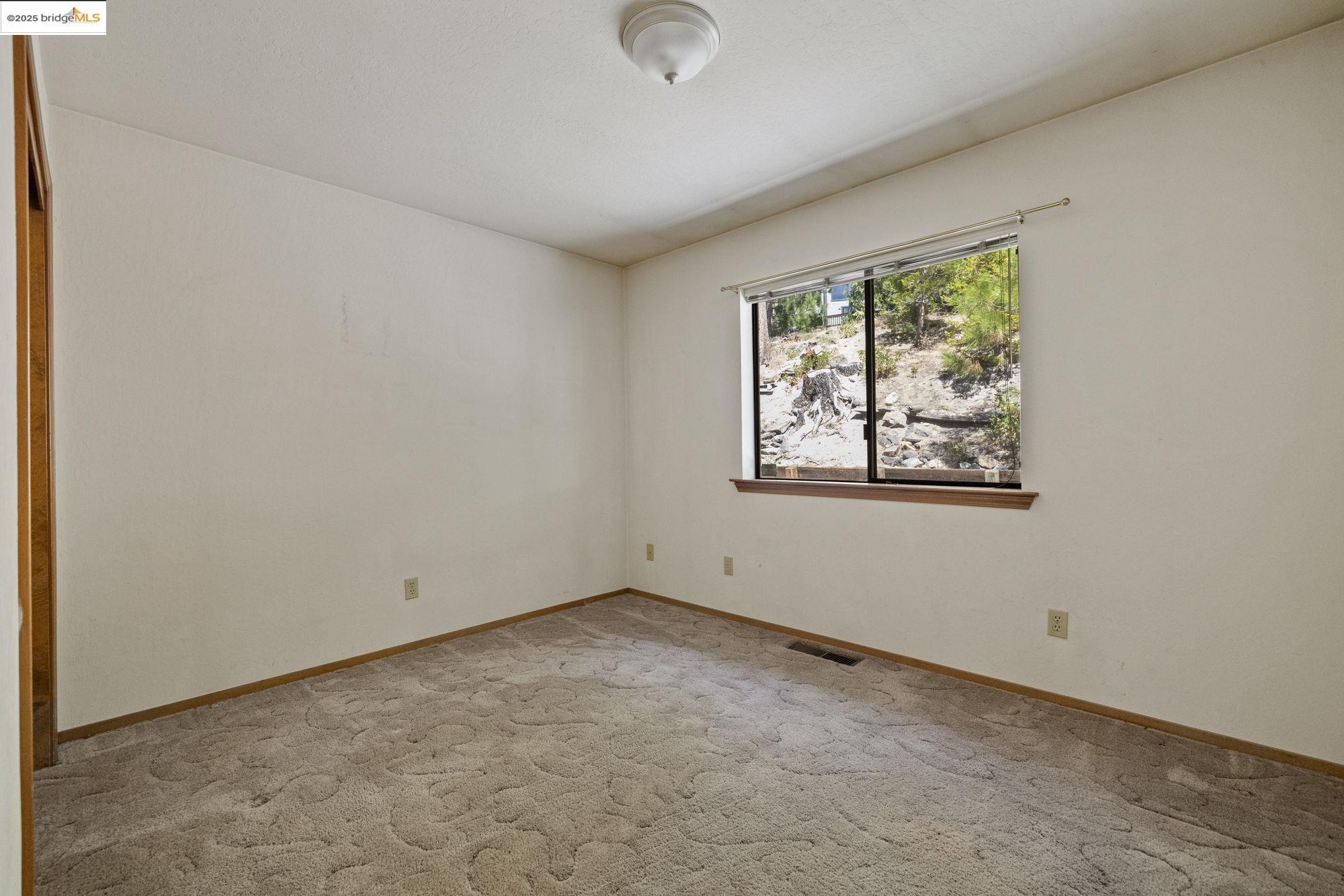 Detail Gallery Image 13 of 39 For 28484 Georges Dr, Strawberry,  CA 95375 - 2 Beds | 2 Baths