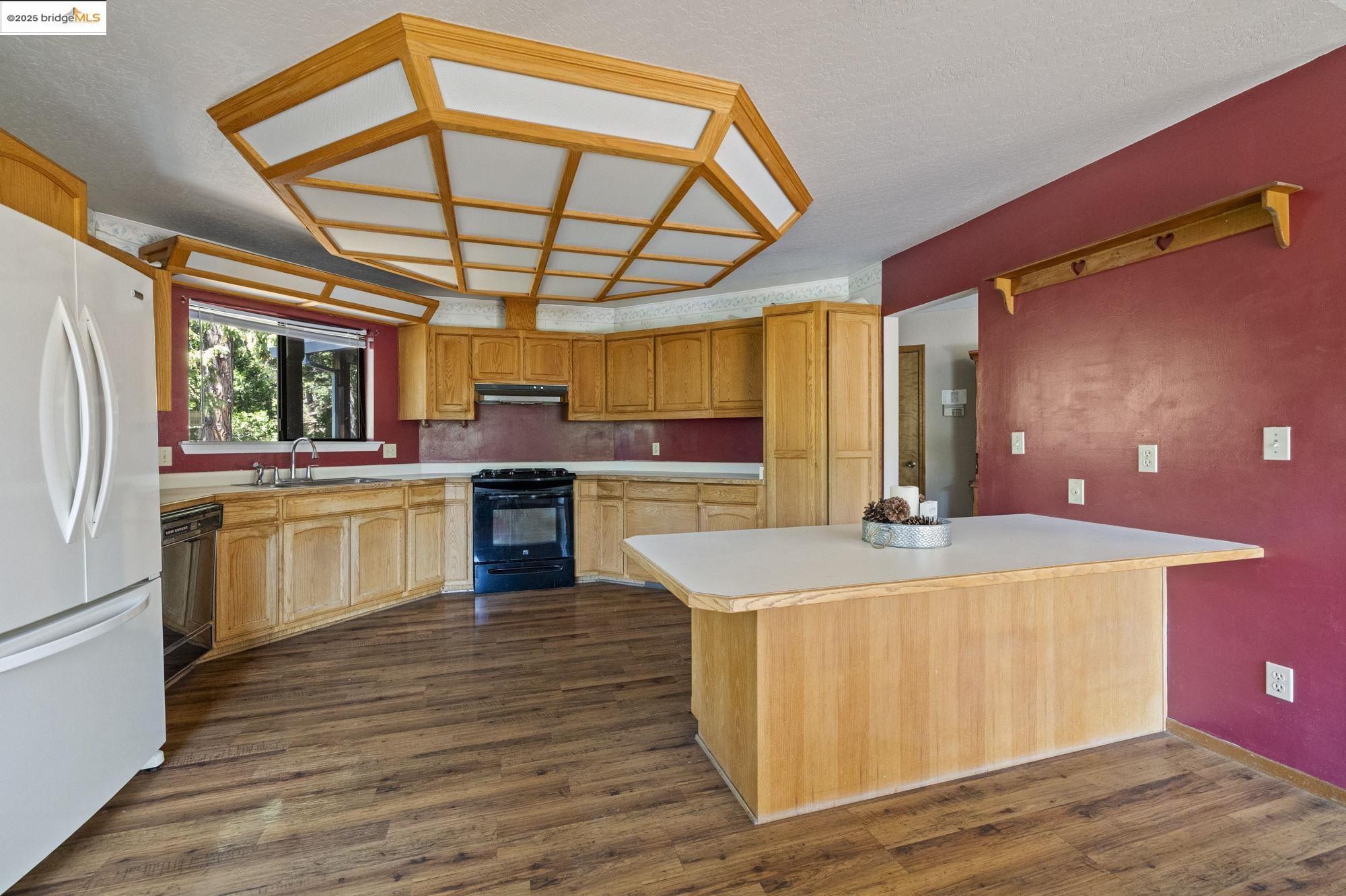 Detail Gallery Image 8 of 39 For 28484 Georges Dr, Strawberry,  CA 95375 - 2 Beds | 2 Baths