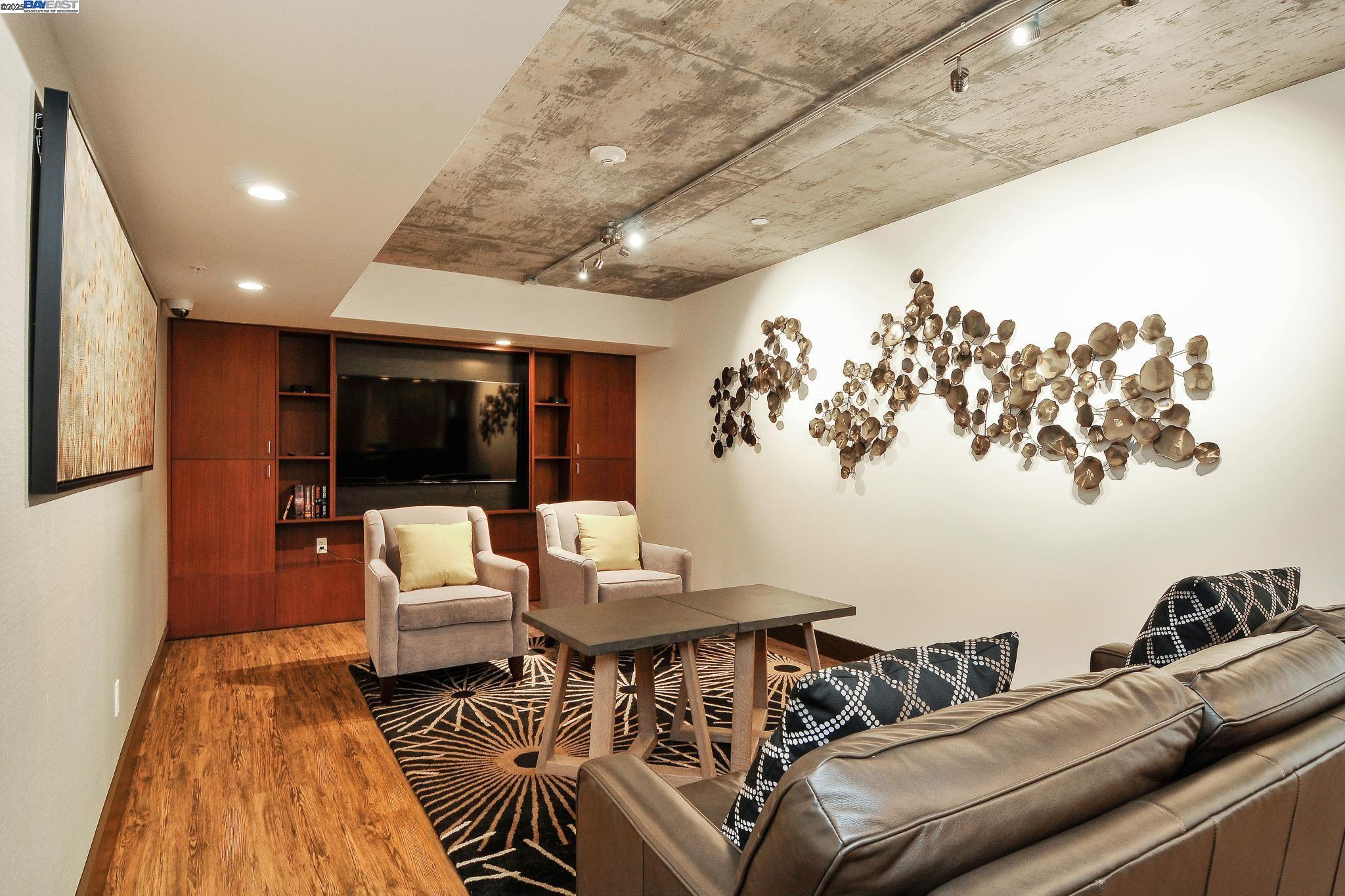 Detail Gallery Image 53 of 60 For 311 Oak St #729,  Oakland,  CA 94607 - 1 Beds | 1 Baths
