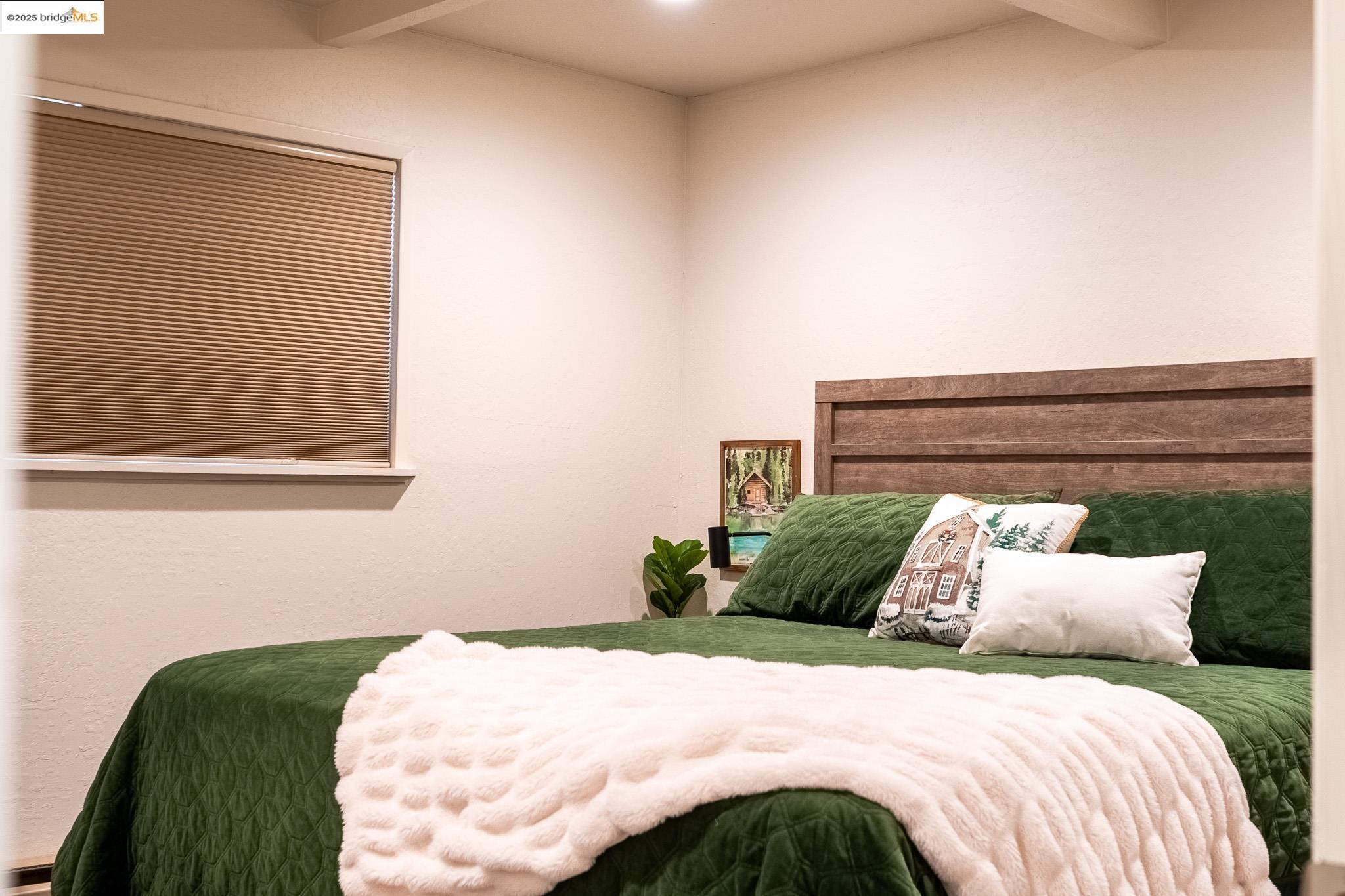 Detail Gallery Image 16 of 24 For 24278 Kalanu Place, Mi Wuk Village,  CA 95346 - 3 Beds | 2 Baths