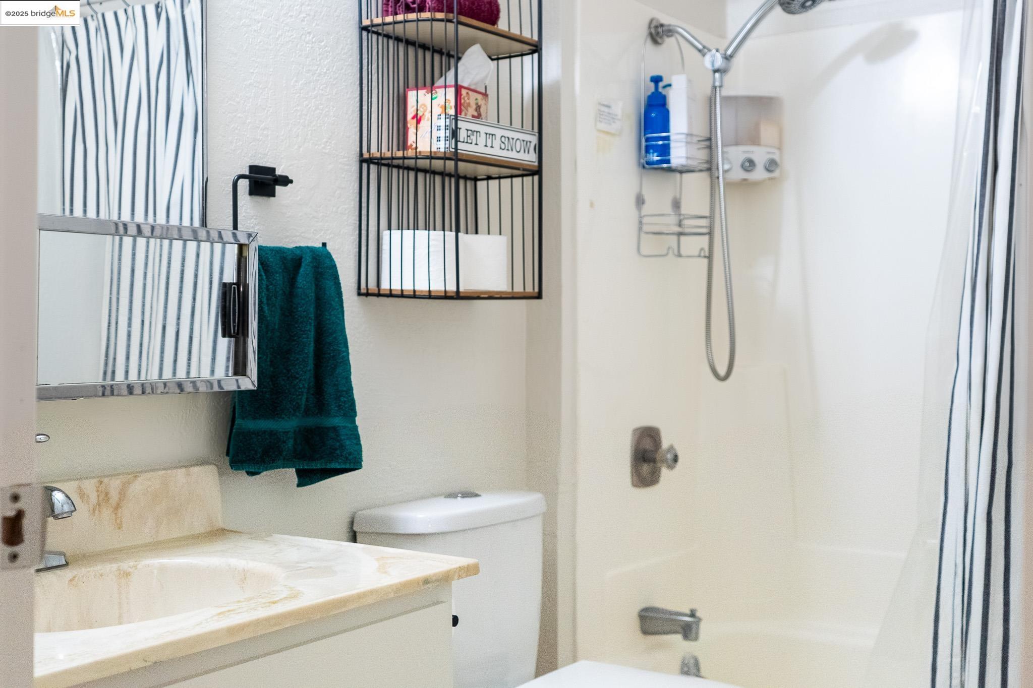 Detail Gallery Image 17 of 24 For 24278 Kalanu Place, Mi Wuk Village,  CA 95346 - 3 Beds | 2 Baths