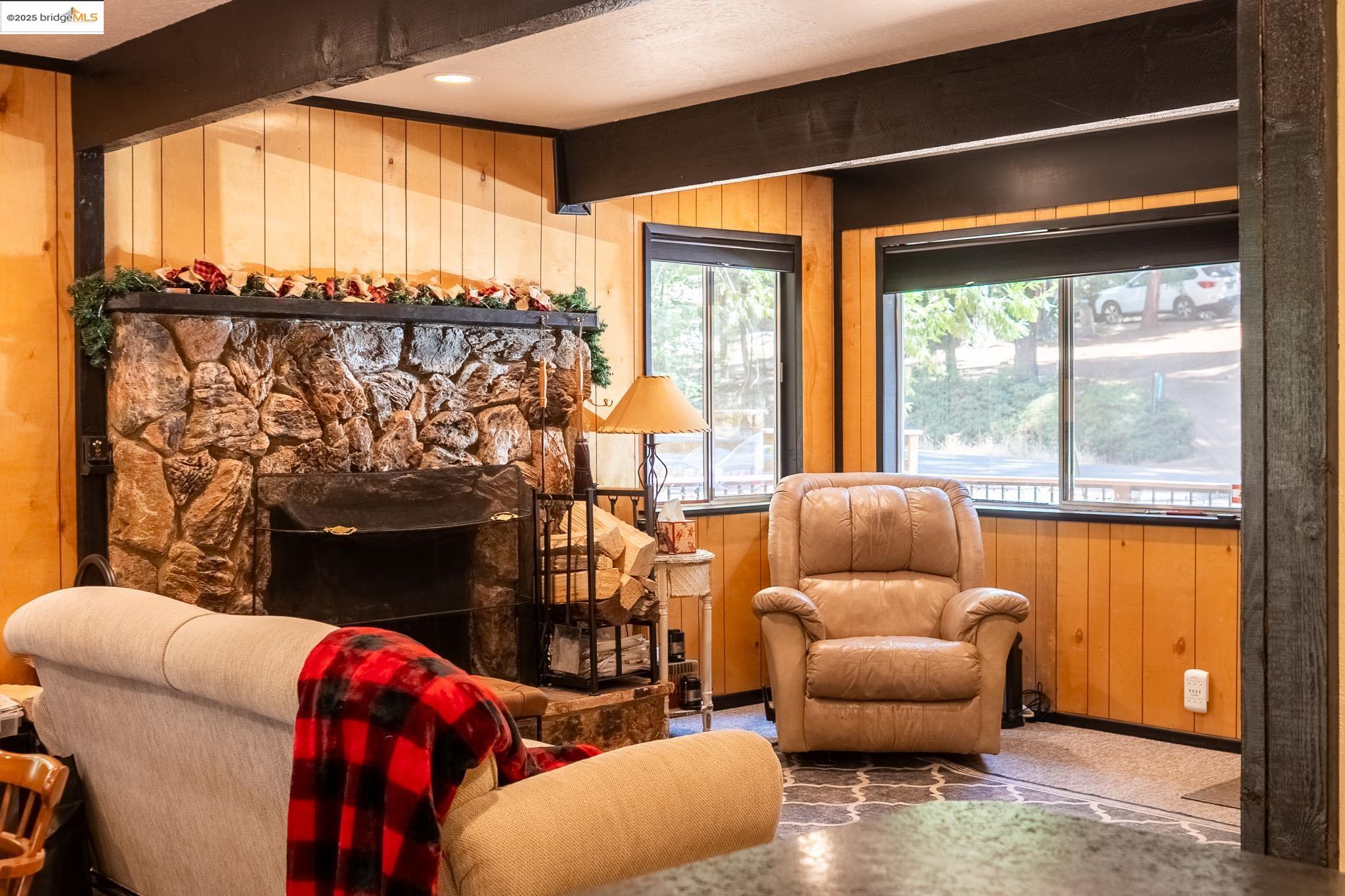 Detail Gallery Image 5 of 24 For 24278 Kalanu Place, Mi Wuk Village,  CA 95346 - 3 Beds | 2 Baths