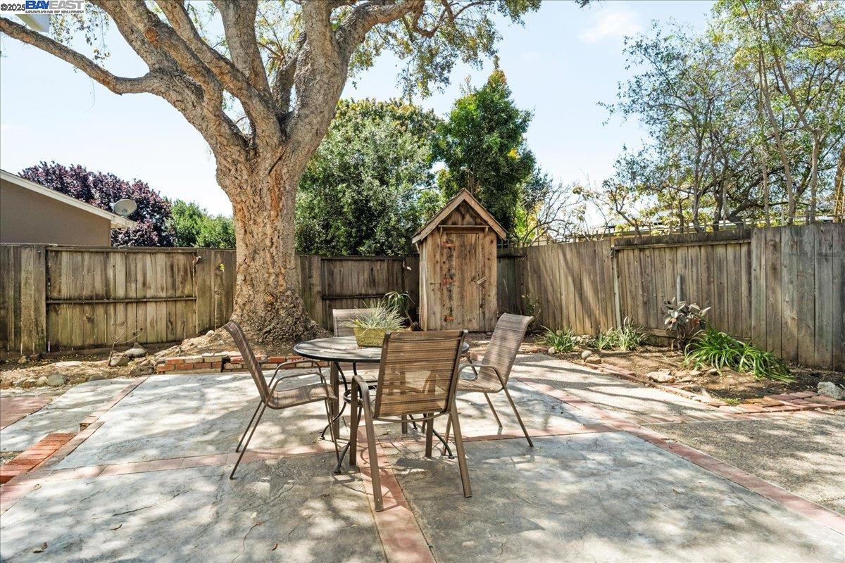 Detail Gallery Image 14 of 39 For 7551 Buckeye Pl, Newark,  CA 94560 - 4 Beds | 2 Baths
