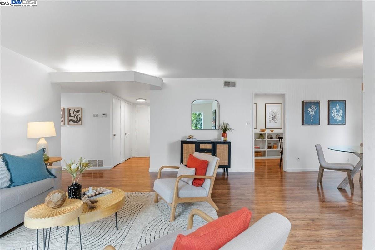 Photo #5: 41108044 Listing 