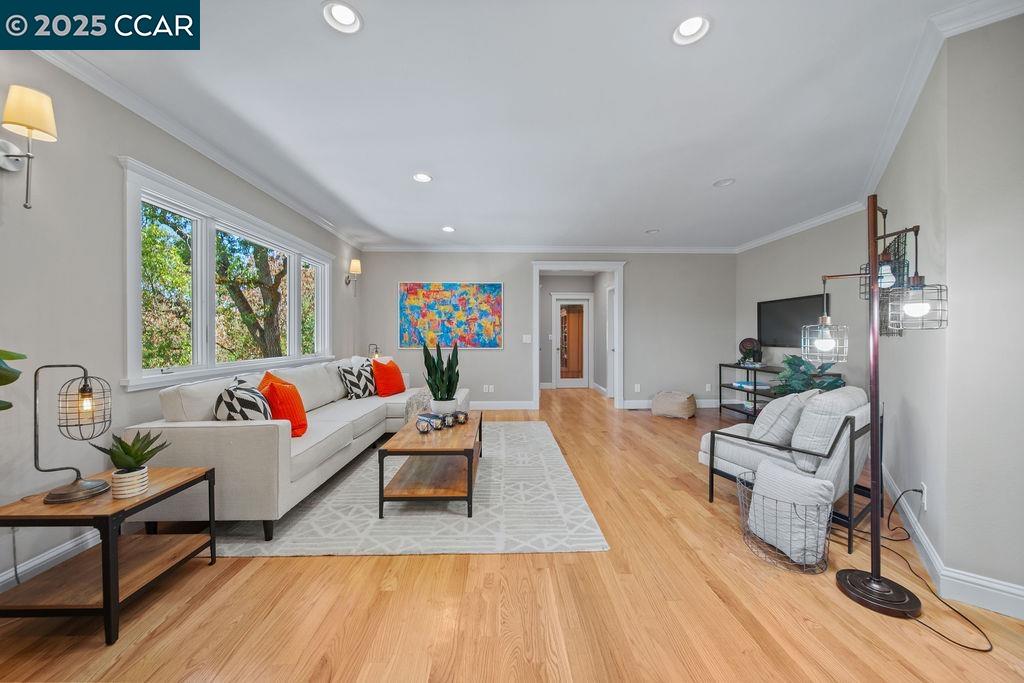 Detail Gallery Image 32 of 60 For 921 Foye Drive, Lafayette,  CA 94549 - 5 Beds | 4/1 Baths