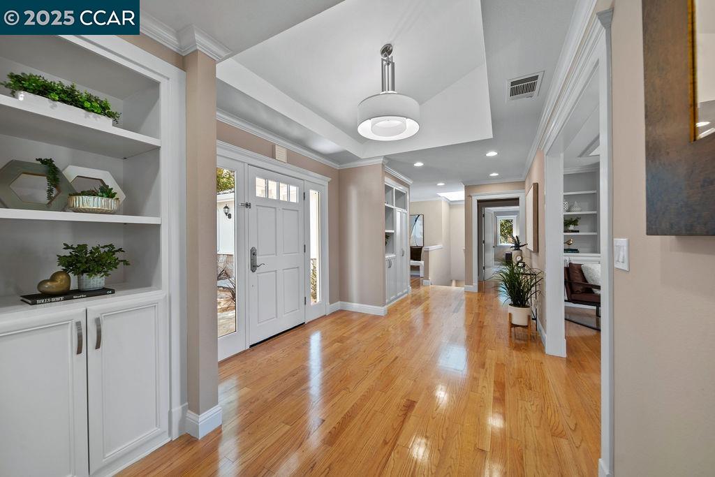 Detail Gallery Image 6 of 60 For 921 Foye Drive, Lafayette,  CA 94549 - 5 Beds | 4/1 Baths