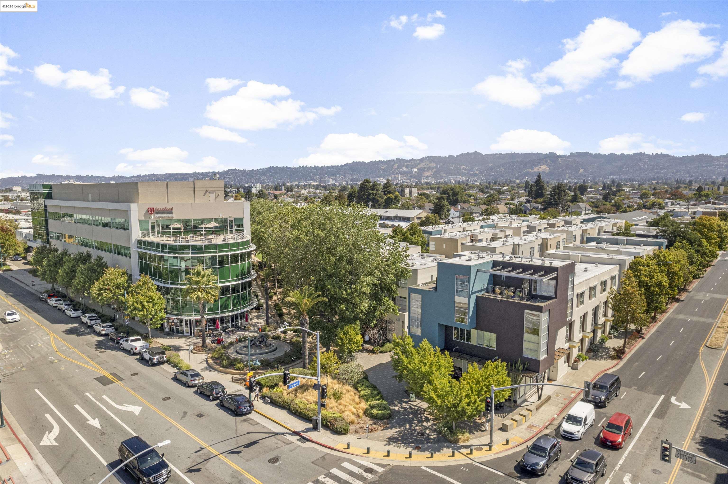 Detail Gallery Image 35 of 43 For 1364 Powell St, Emeryville,  CA 94608 - 2 Beds | 1/1 Baths