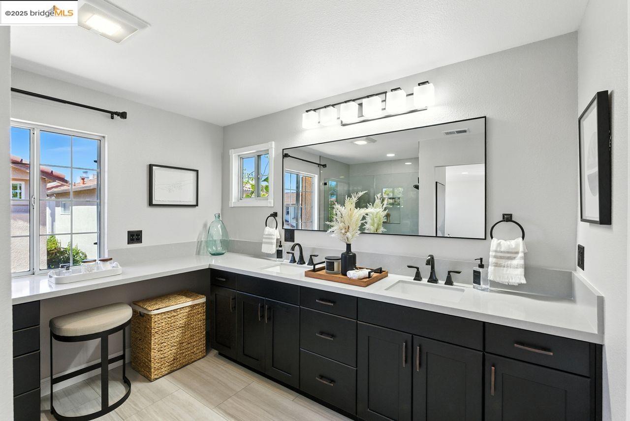 Detail Gallery Image 21 of 60 For 15470 Heron Dr, San Leandro,  CA 94579 - 4 Beds | 2/1 Baths