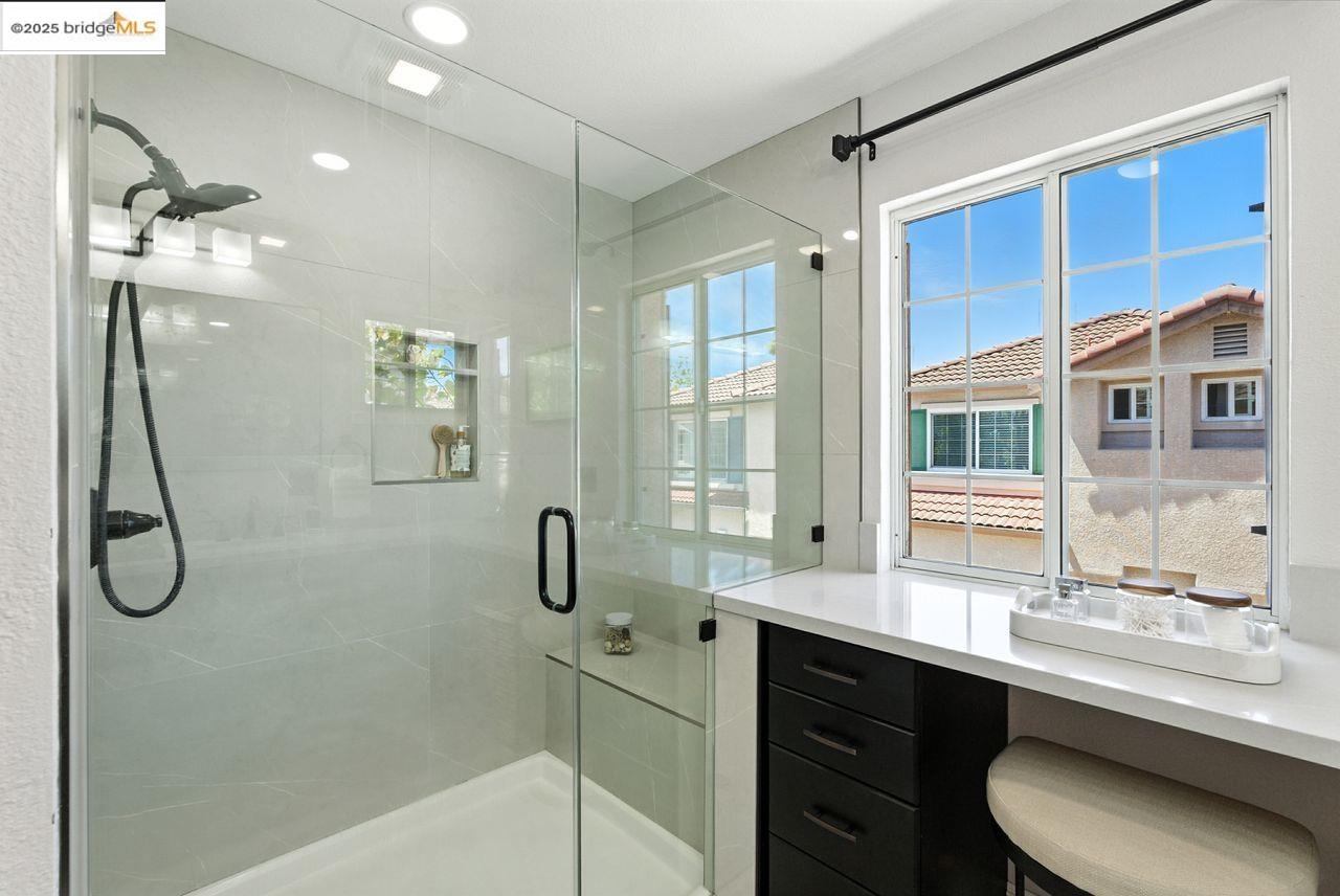 Detail Gallery Image 22 of 60 For 15470 Heron Dr, San Leandro,  CA 94579 - 4 Beds | 2/1 Baths