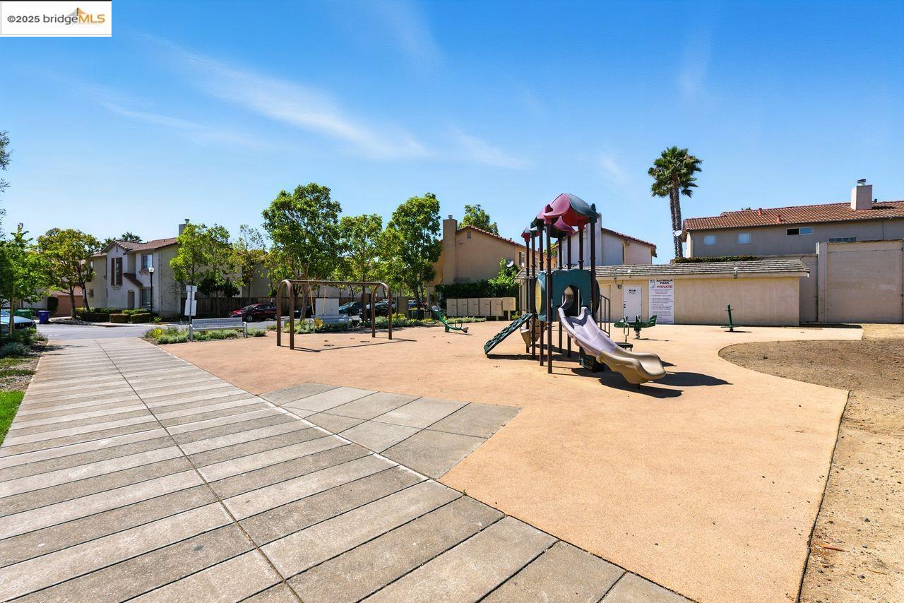 Detail Gallery Image 42 of 60 For 15470 Heron Dr, San Leandro,  CA 94579 - 4 Beds | 2/1 Baths