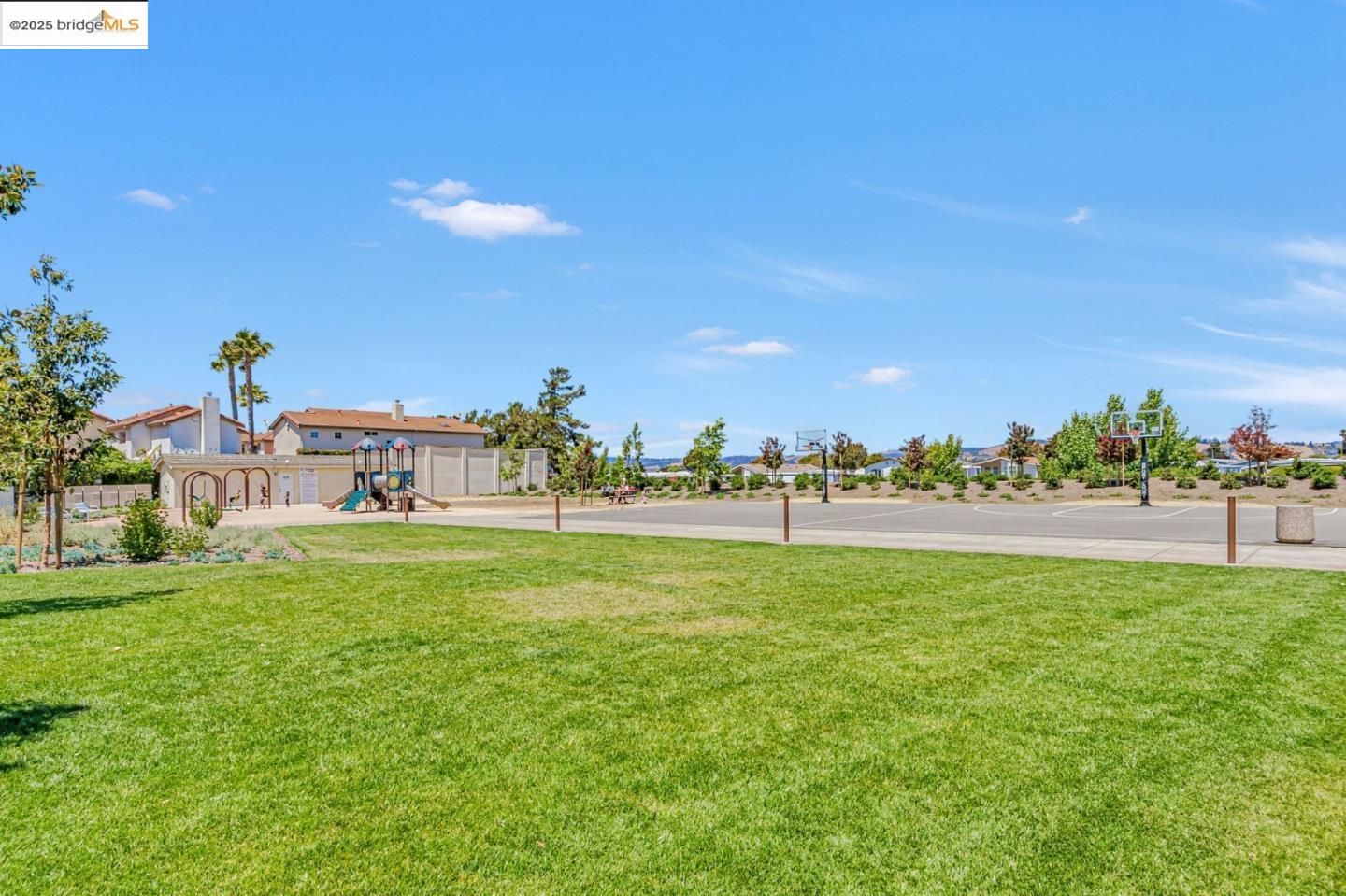 Detail Gallery Image 43 of 60 For 15470 Heron Dr, San Leandro,  CA 94579 - 4 Beds | 2/1 Baths