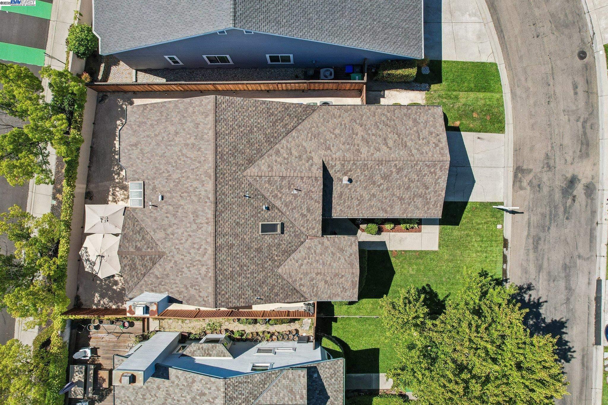 Detail Gallery Image 38 of 48 For 974 Clinton Pl, Pleasanton,  CA 94566 - 3 Beds | 2 Baths