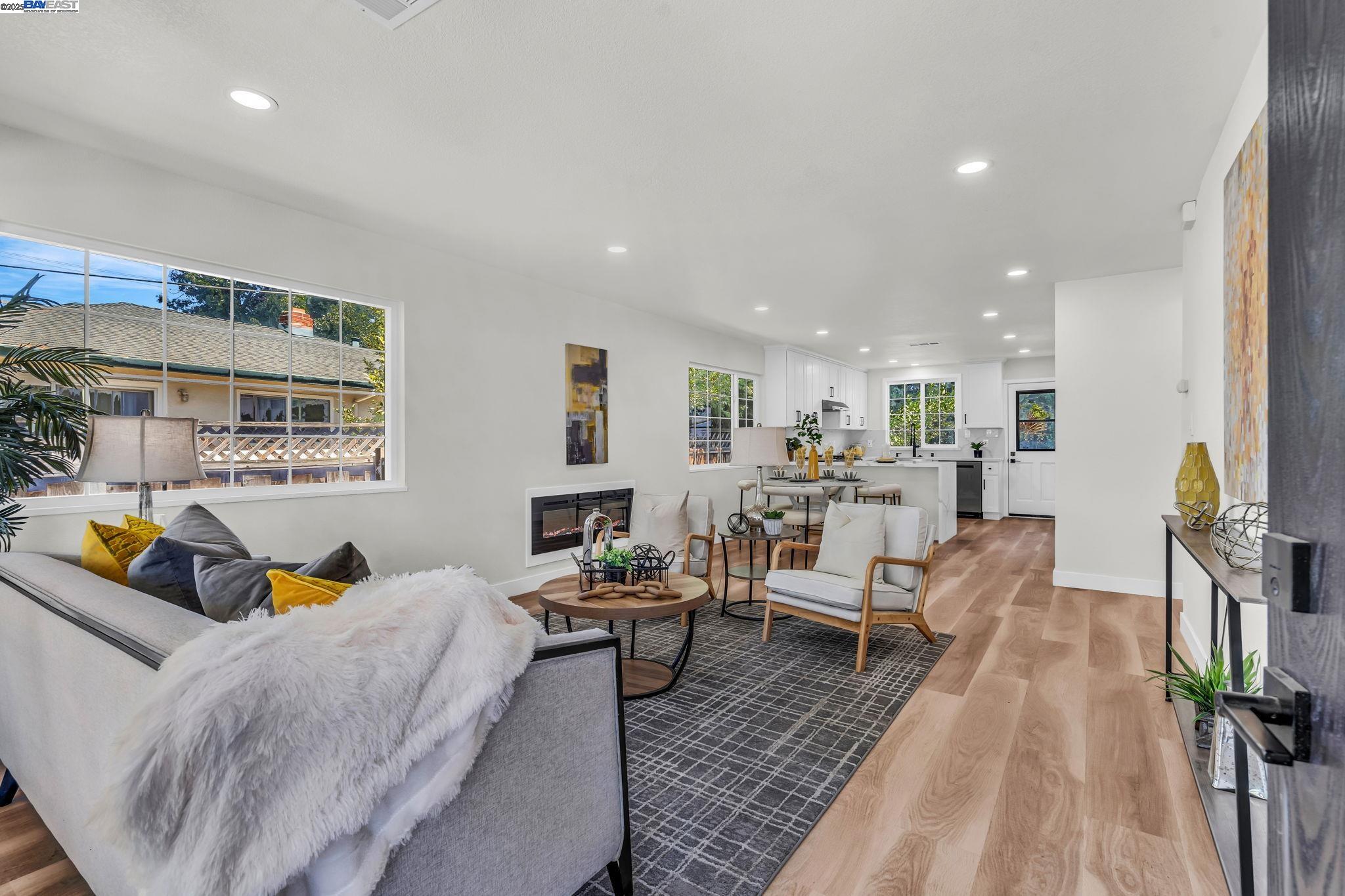 Detail Gallery Image 4 of 26 For 4708 Portola Dr, Fremont,  CA 94536 - 3 Beds | 2 Baths