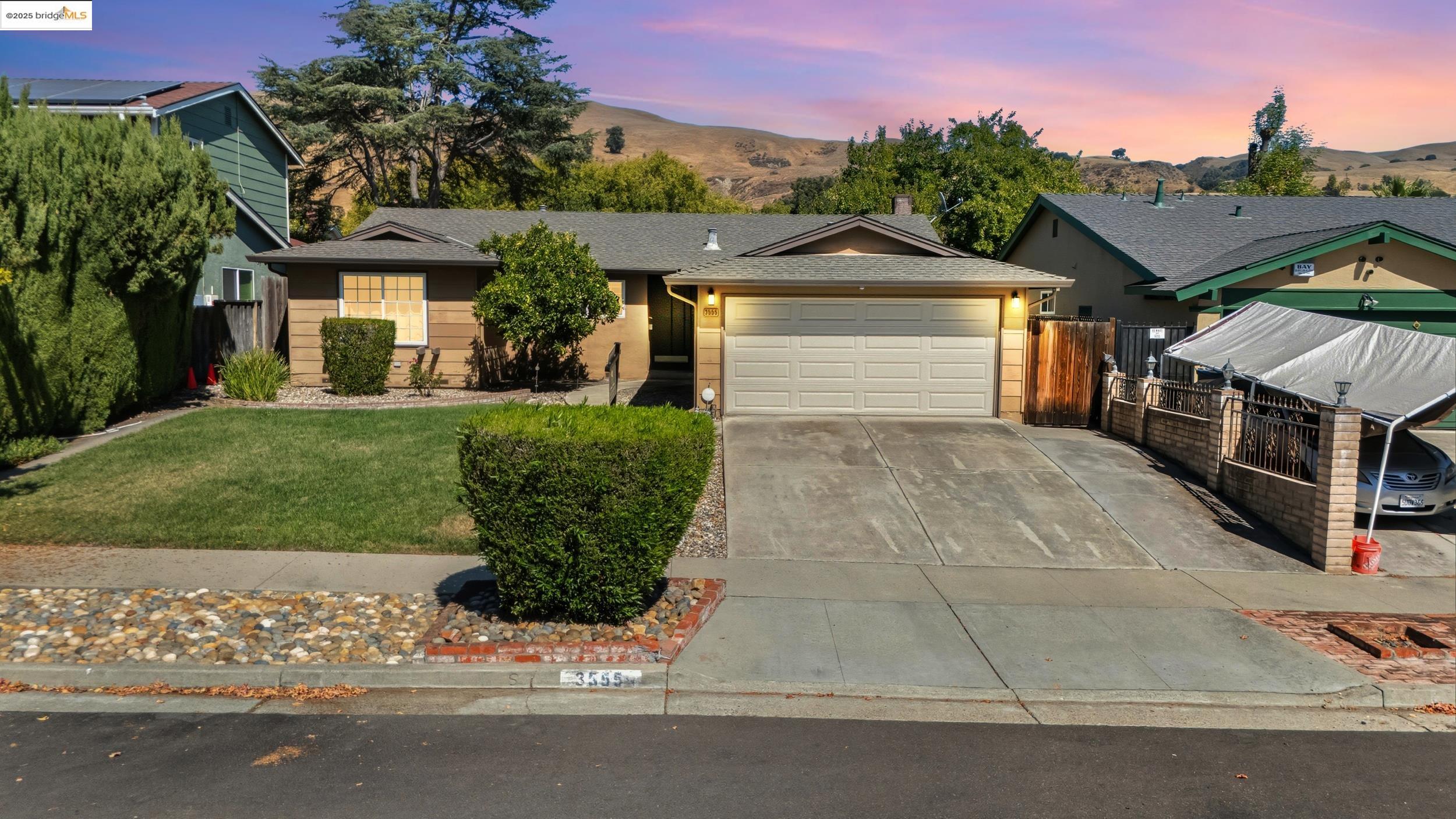 Detail Gallery Image 1 of 37 For 3555 Laurant Way, San Jose,  CA 95132 - 4 Beds | 2 Baths
