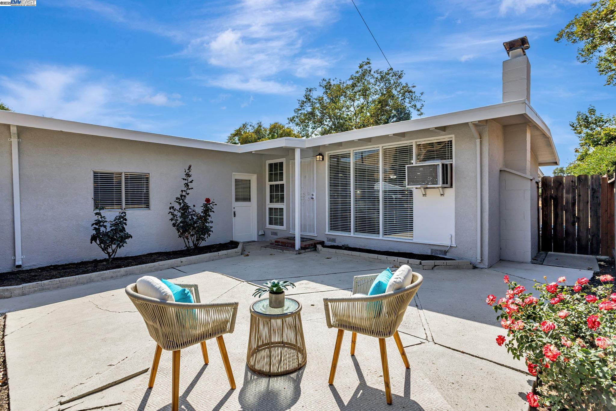 Detail Gallery Image 6 of 35 For 729 Wasatch Dr, Fremont,  CA 94536 - 3 Beds | 2 Baths