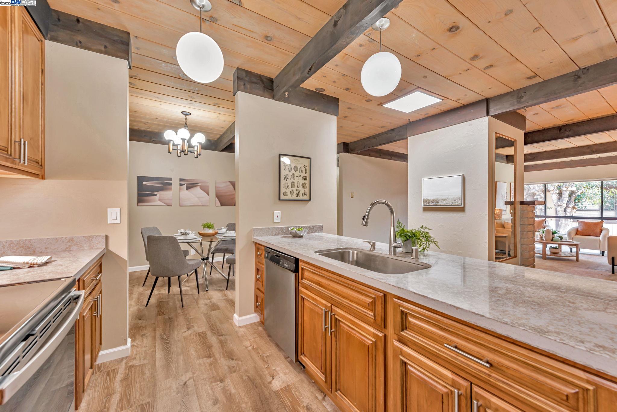 Detail Gallery Image 17 of 45 For 39090 Presidio Way, Fremont,  CA 94538 - 2 Beds | 2 Baths
