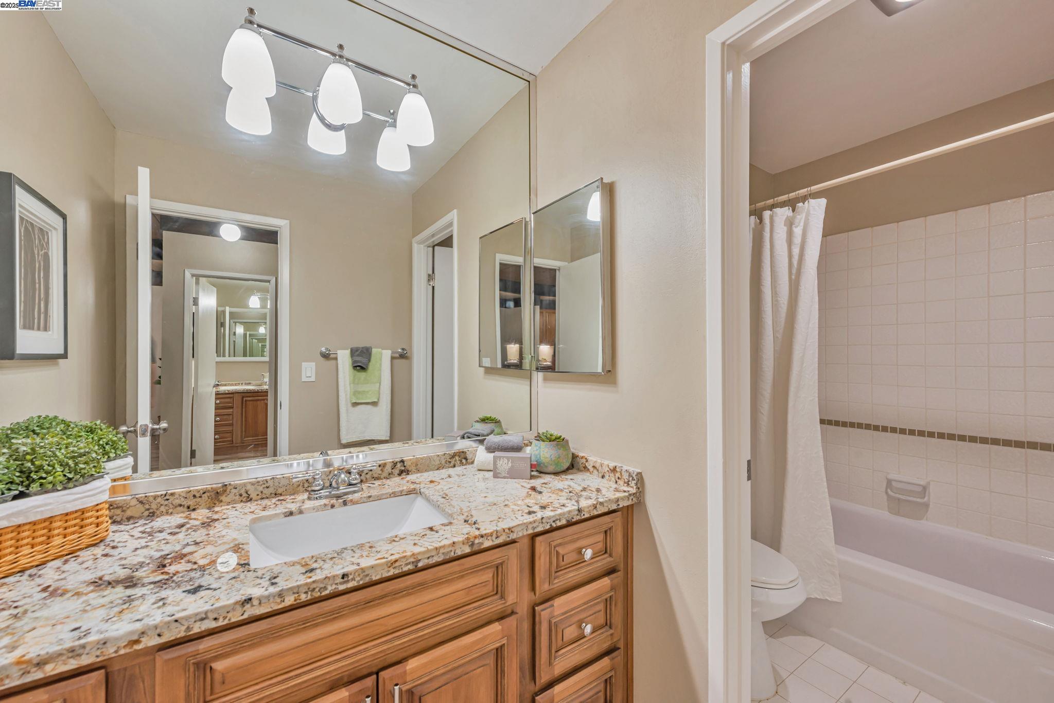Detail Gallery Image 35 of 45 For 39090 Presidio Way, Fremont,  CA 94538 - 2 Beds | 2 Baths