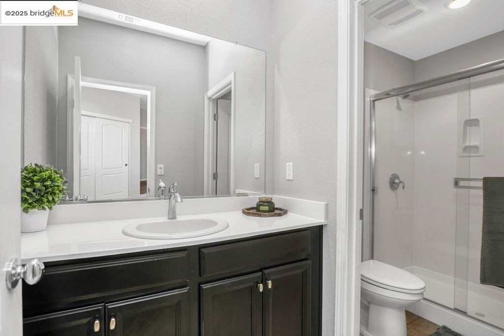 Detail Gallery Image 15 of 38 For 497 Tintori Ct, Brentwood,  CA 94513 - 5 Beds | 3 Baths