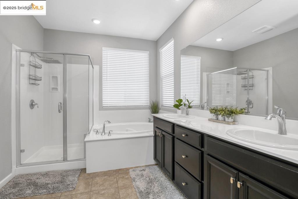 Detail Gallery Image 21 of 38 For 497 Tintori Ct, Brentwood,  CA 94513 - 5 Beds | 3 Baths