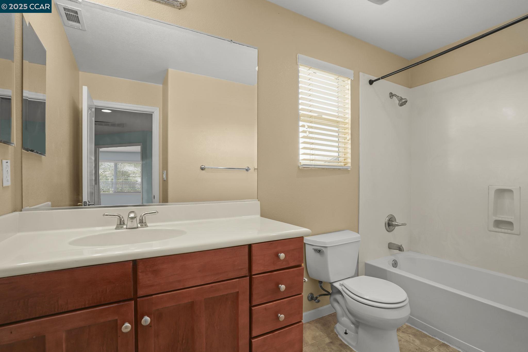 Detail Gallery Image 20 of 30 For 4901 Snowy Egret Way, Oakley,  CA 94561 - 4 Beds | 3 Baths