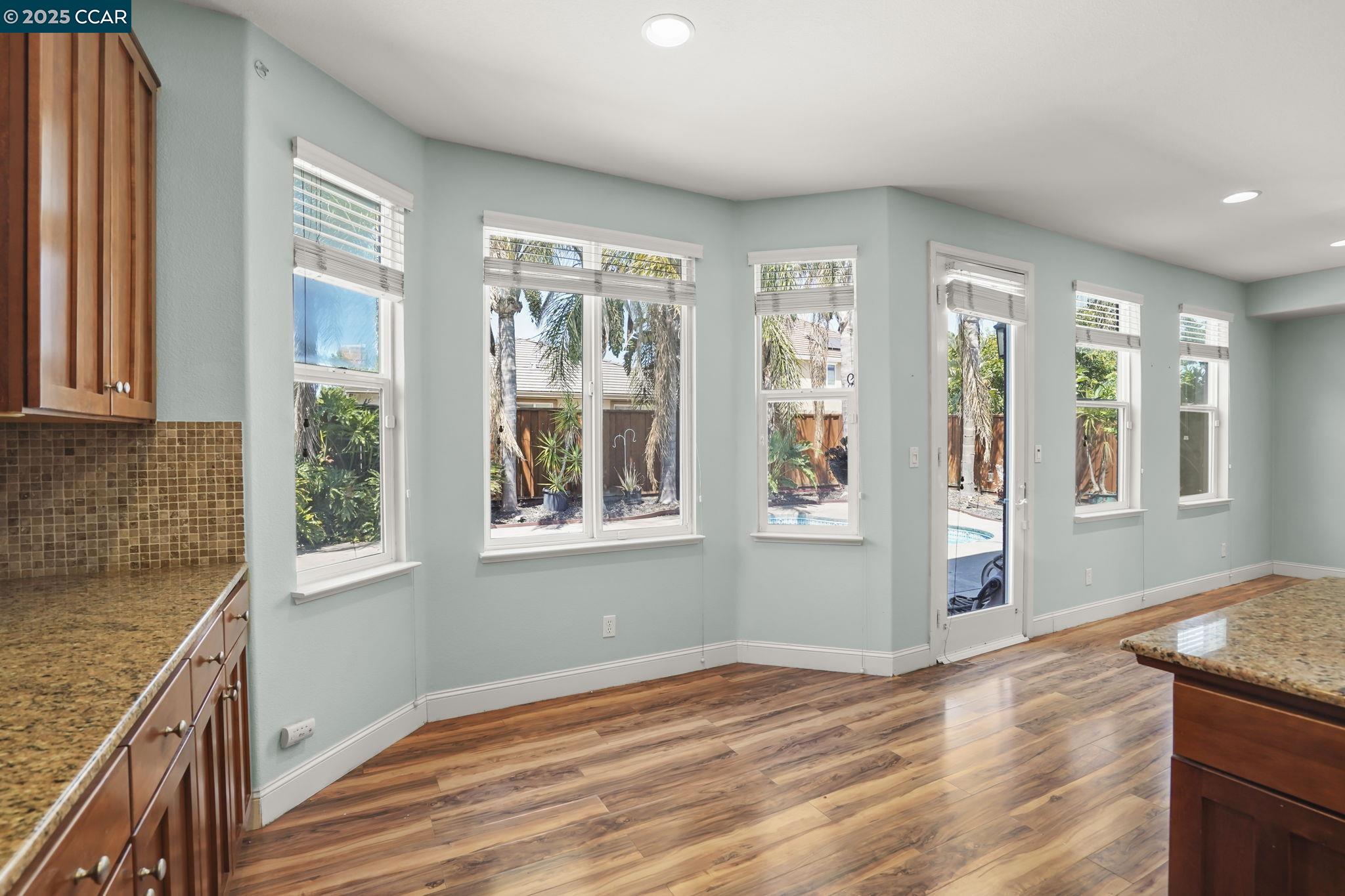 Detail Gallery Image 7 of 30 For 4901 Snowy Egret Way, Oakley,  CA 94561 - 4 Beds | 3 Baths
