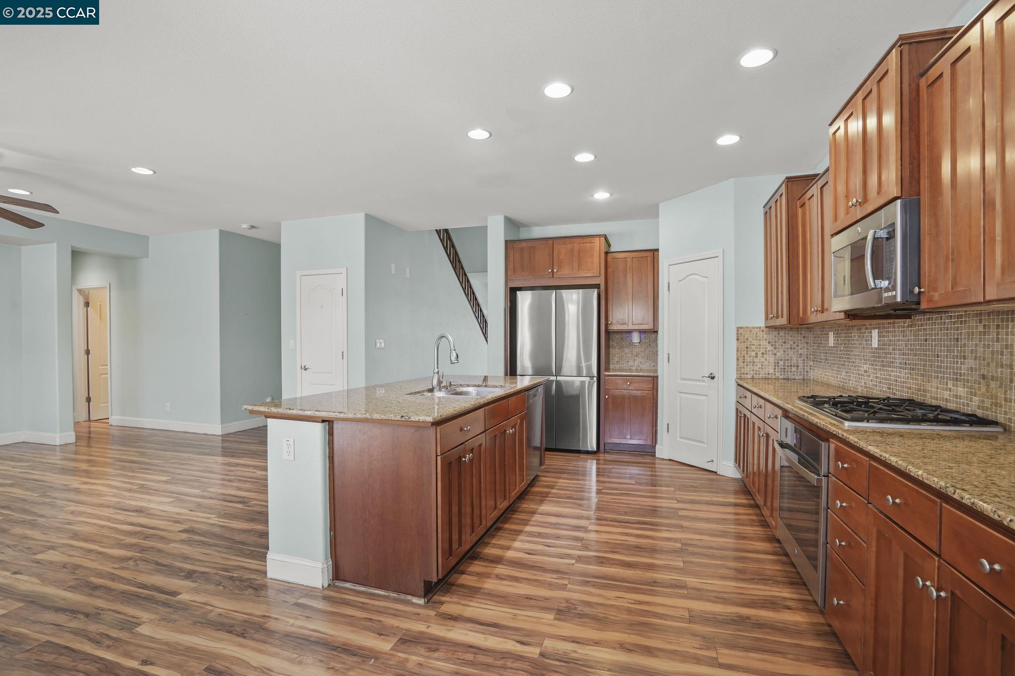 Detail Gallery Image 8 of 30 For 4901 Snowy Egret Way, Oakley,  CA 94561 - 4 Beds | 3 Baths