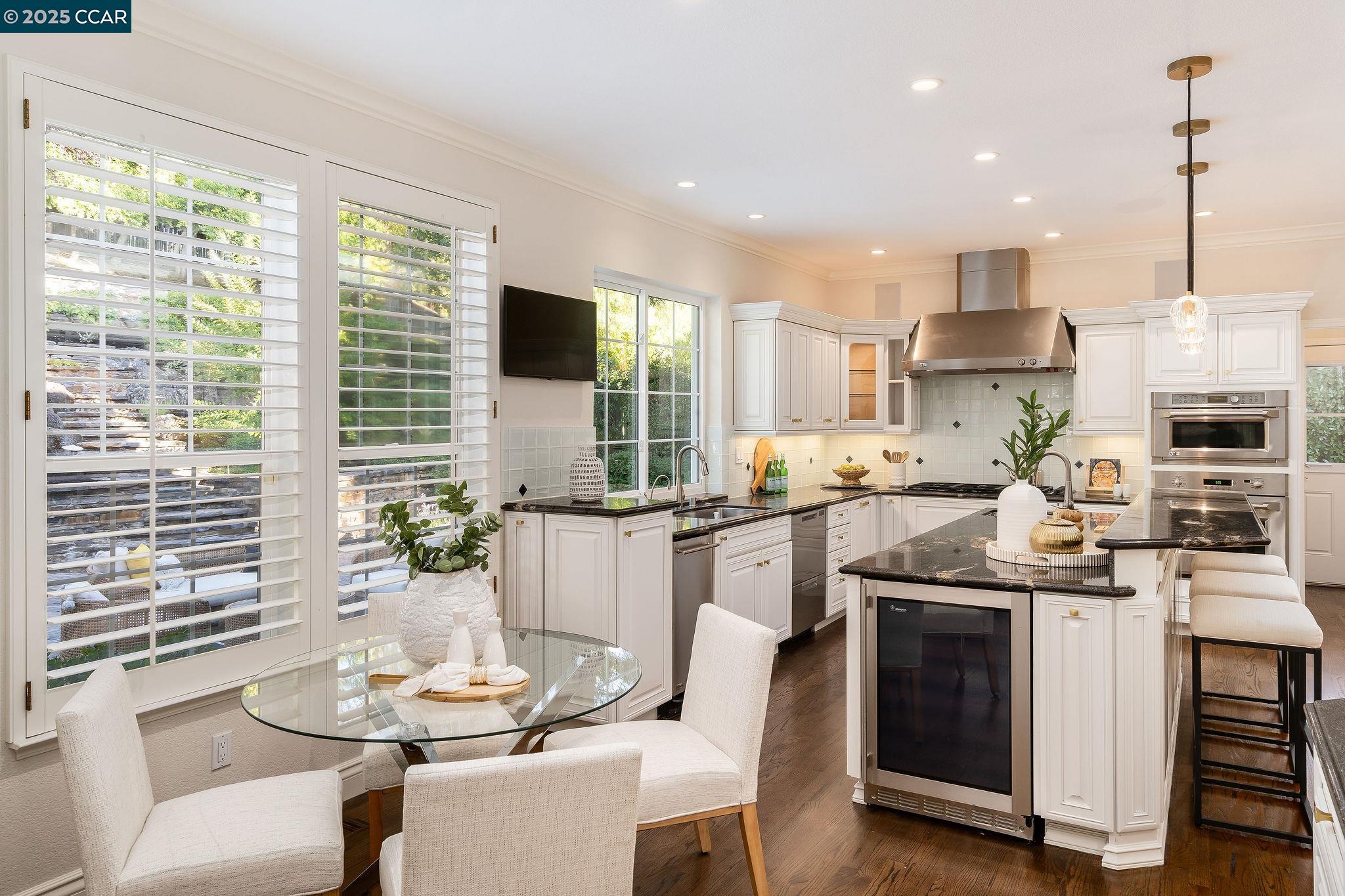 Detail Gallery Image 11 of 55 For 51 Brightwood Cir, Danville,  CA 94506 - 5 Beds | 4/1 Baths