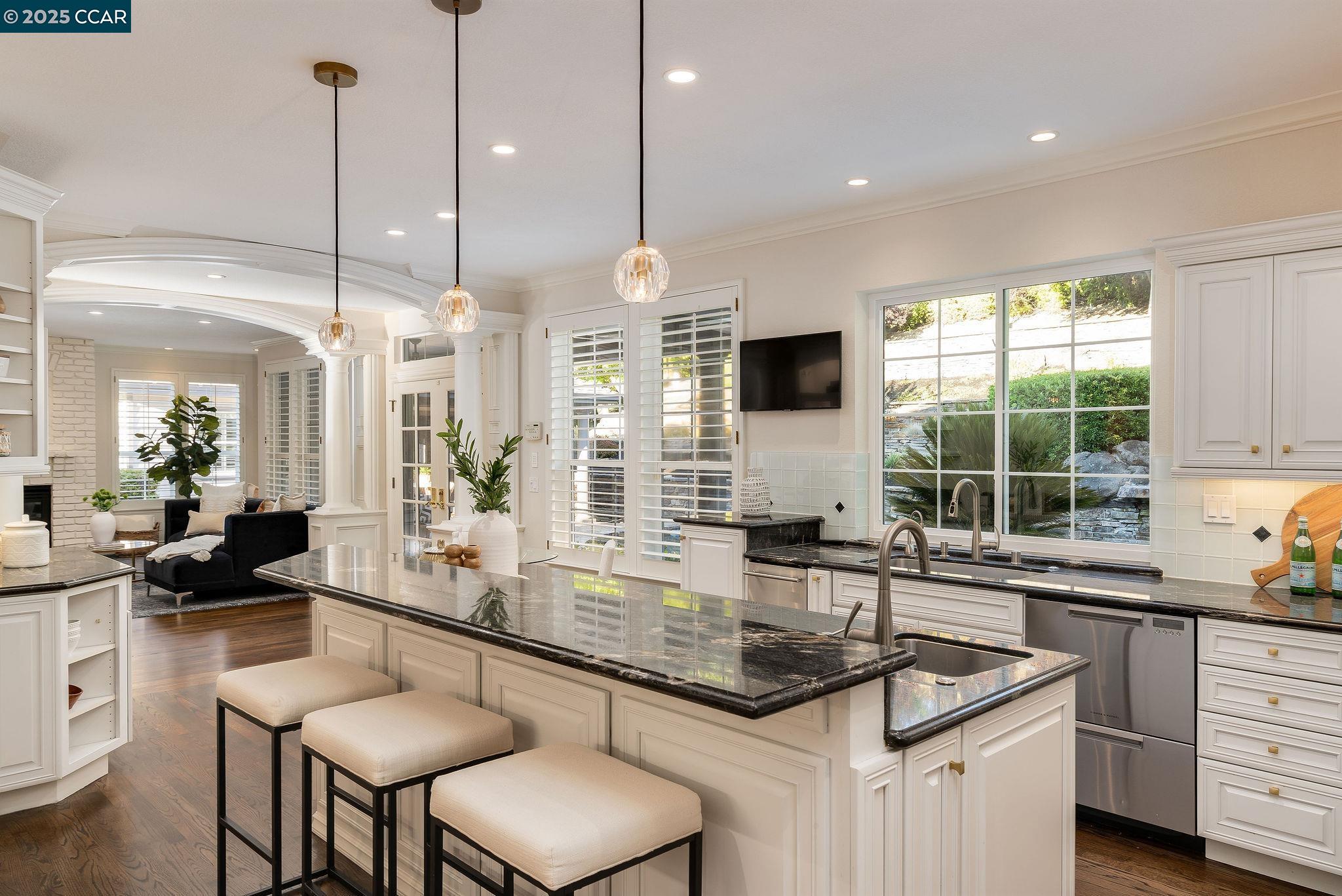 Detail Gallery Image 13 of 55 For 51 Brightwood Cir, Danville,  CA 94506 - 5 Beds | 4/1 Baths