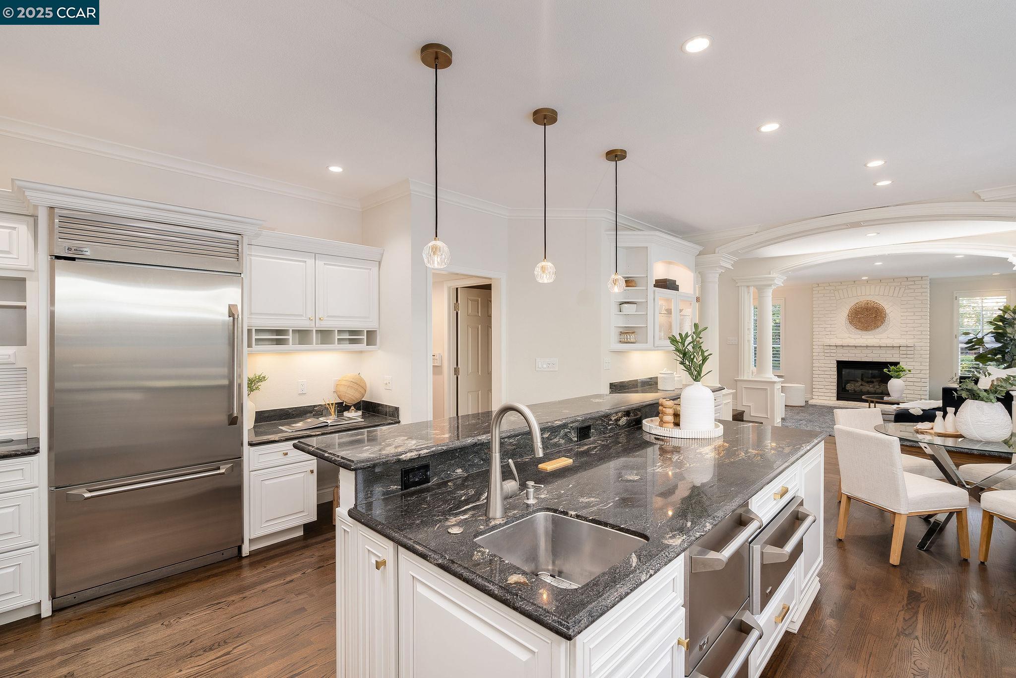 Detail Gallery Image 14 of 55 For 51 Brightwood Cir, Danville,  CA 94506 - 5 Beds | 4/1 Baths