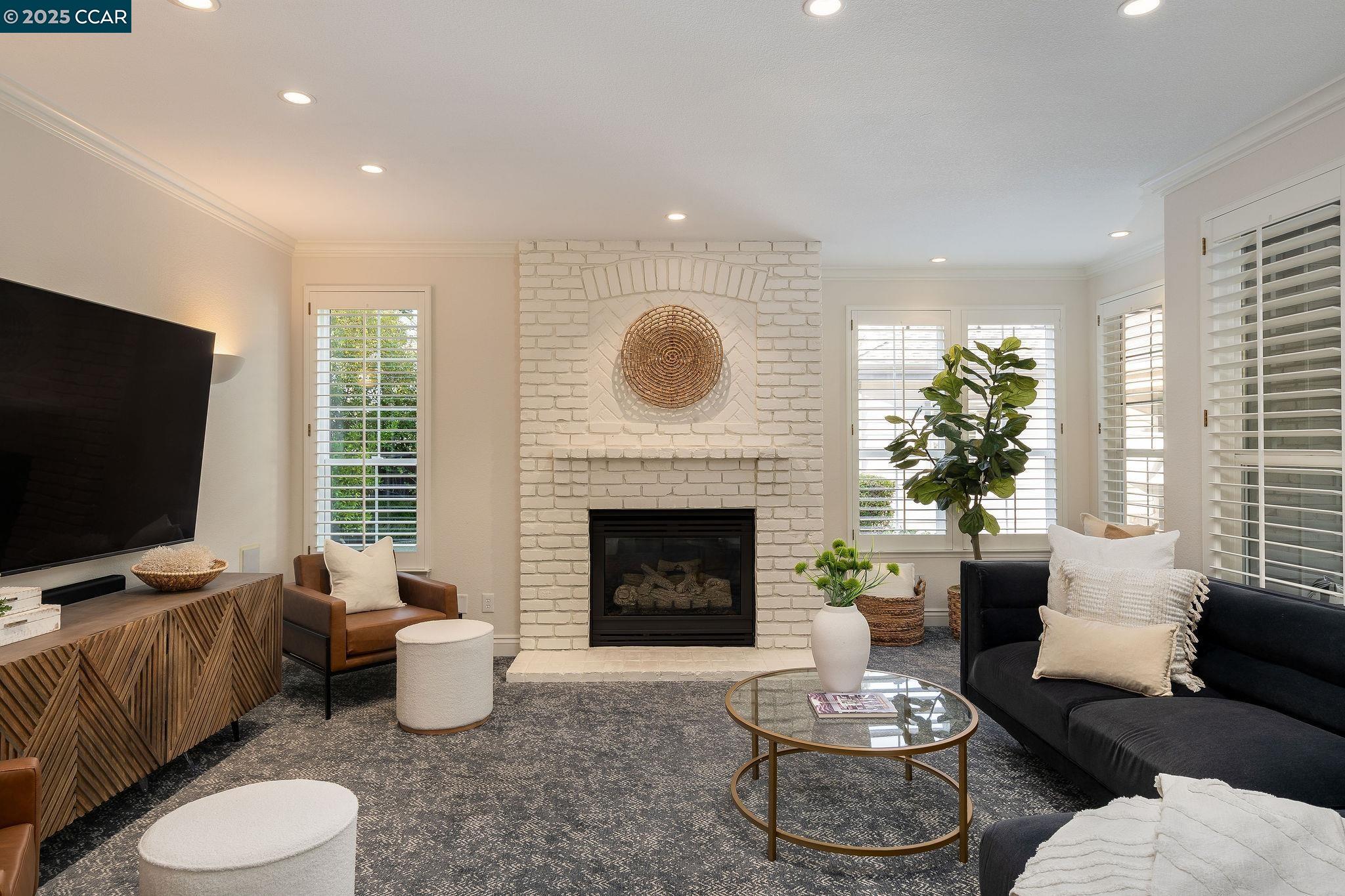 Detail Gallery Image 7 of 55 For 51 Brightwood Cir, Danville,  CA 94506 - 5 Beds | 4/1 Baths