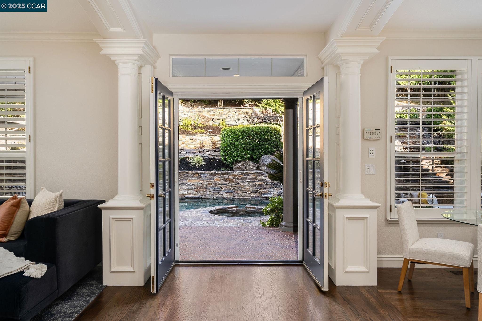 Detail Gallery Image 10 of 55 For 51 Brightwood Cir, Danville,  CA 94506 - 5 Beds | 4/1 Baths