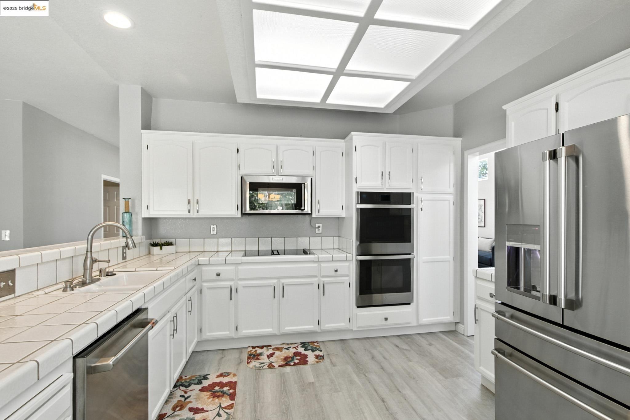 Detail Gallery Image 17 of 56 For 2201 Mark Twain Drive, Antioch,  CA 94531-8305 - 4 Beds | 3 Baths