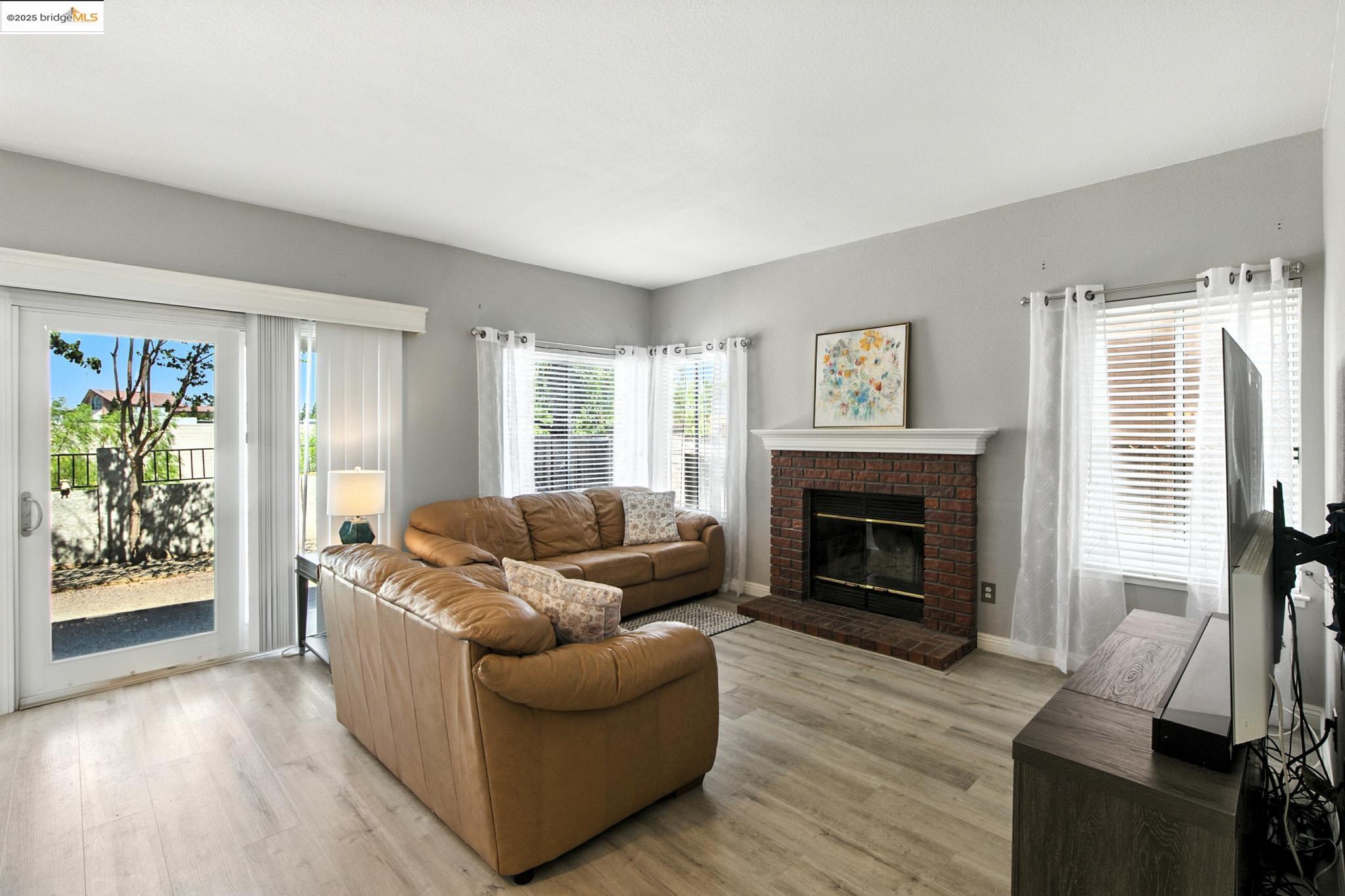 Detail Gallery Image 20 of 56 For 2201 Mark Twain Drive, Antioch,  CA 94531-8305 - 4 Beds | 3 Baths