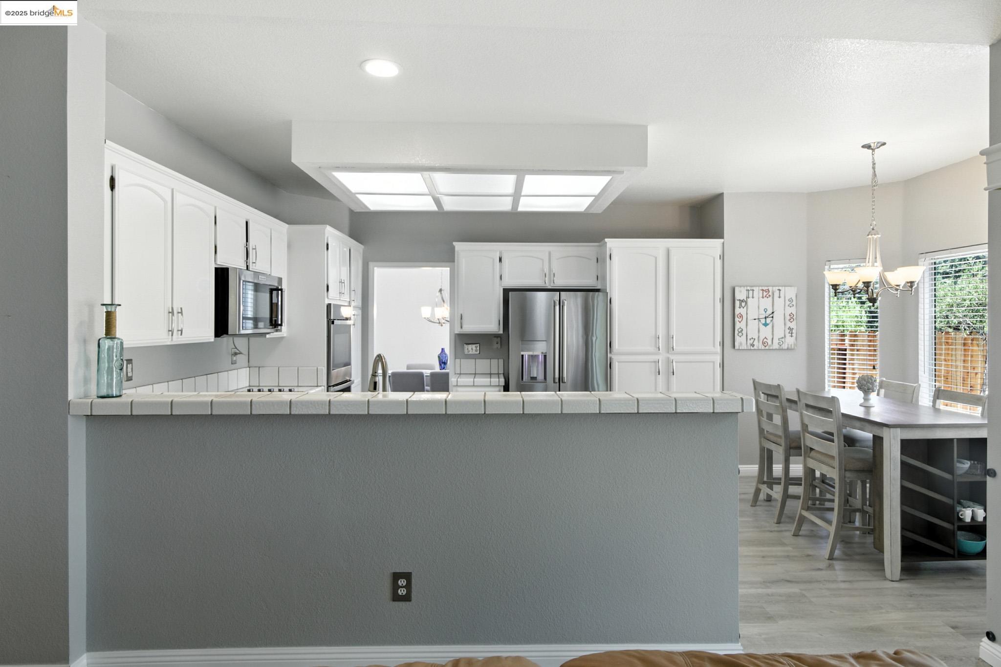 Detail Gallery Image 22 of 56 For 2201 Mark Twain Drive, Antioch,  CA 94531-8305 - 4 Beds | 3 Baths