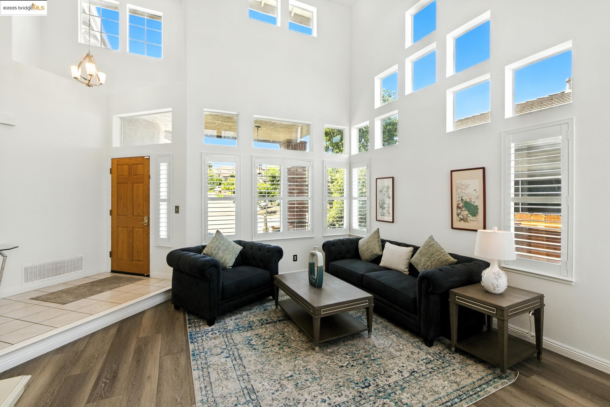 Detail Gallery Image 6 of 56 For 2201 Mark Twain Drive, Antioch,  CA 94531-8305 - 4 Beds | 3 Baths