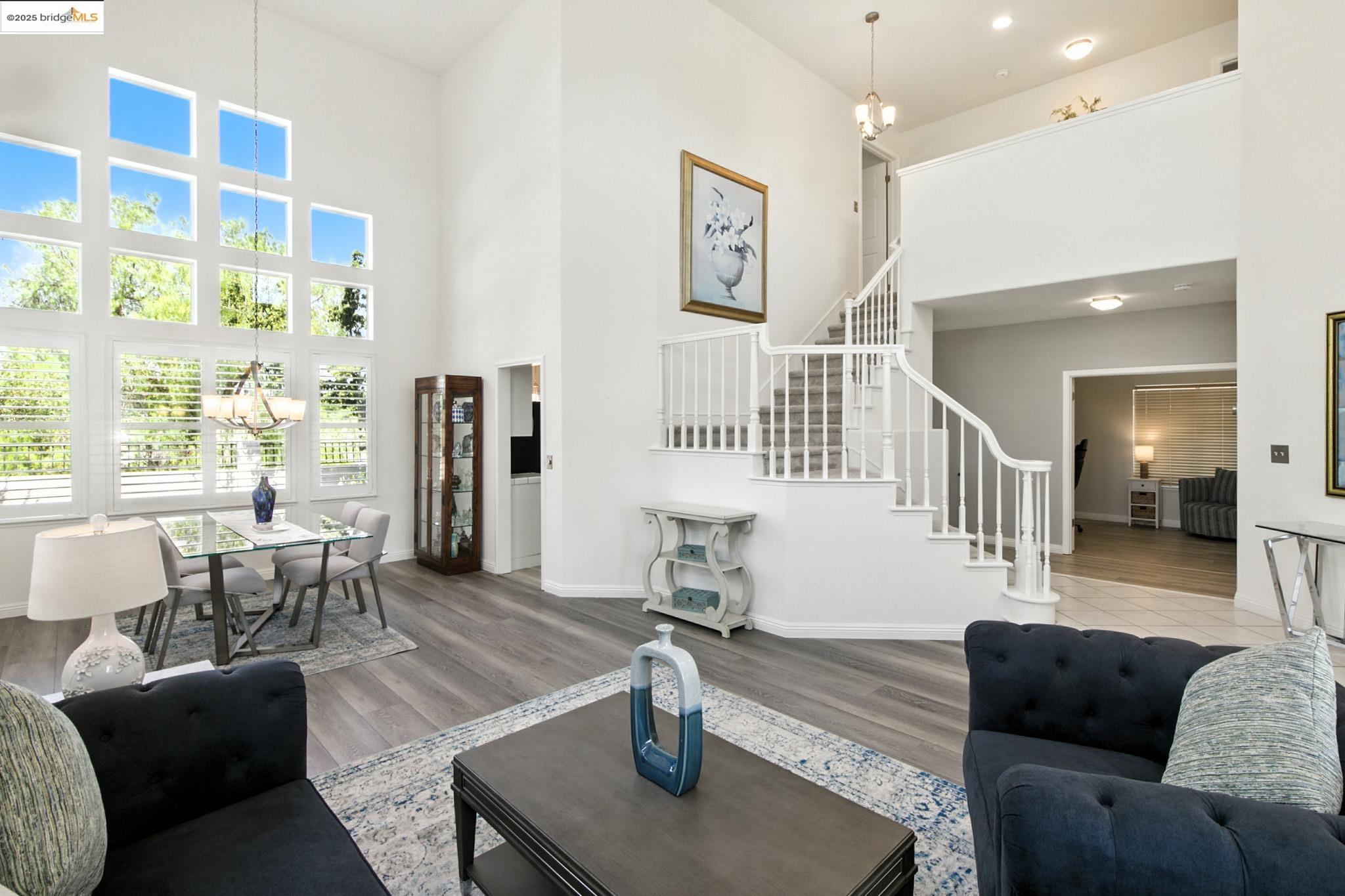 Detail Gallery Image 7 of 56 For 2201 Mark Twain Drive, Antioch,  CA 94531-8305 - 4 Beds | 3 Baths