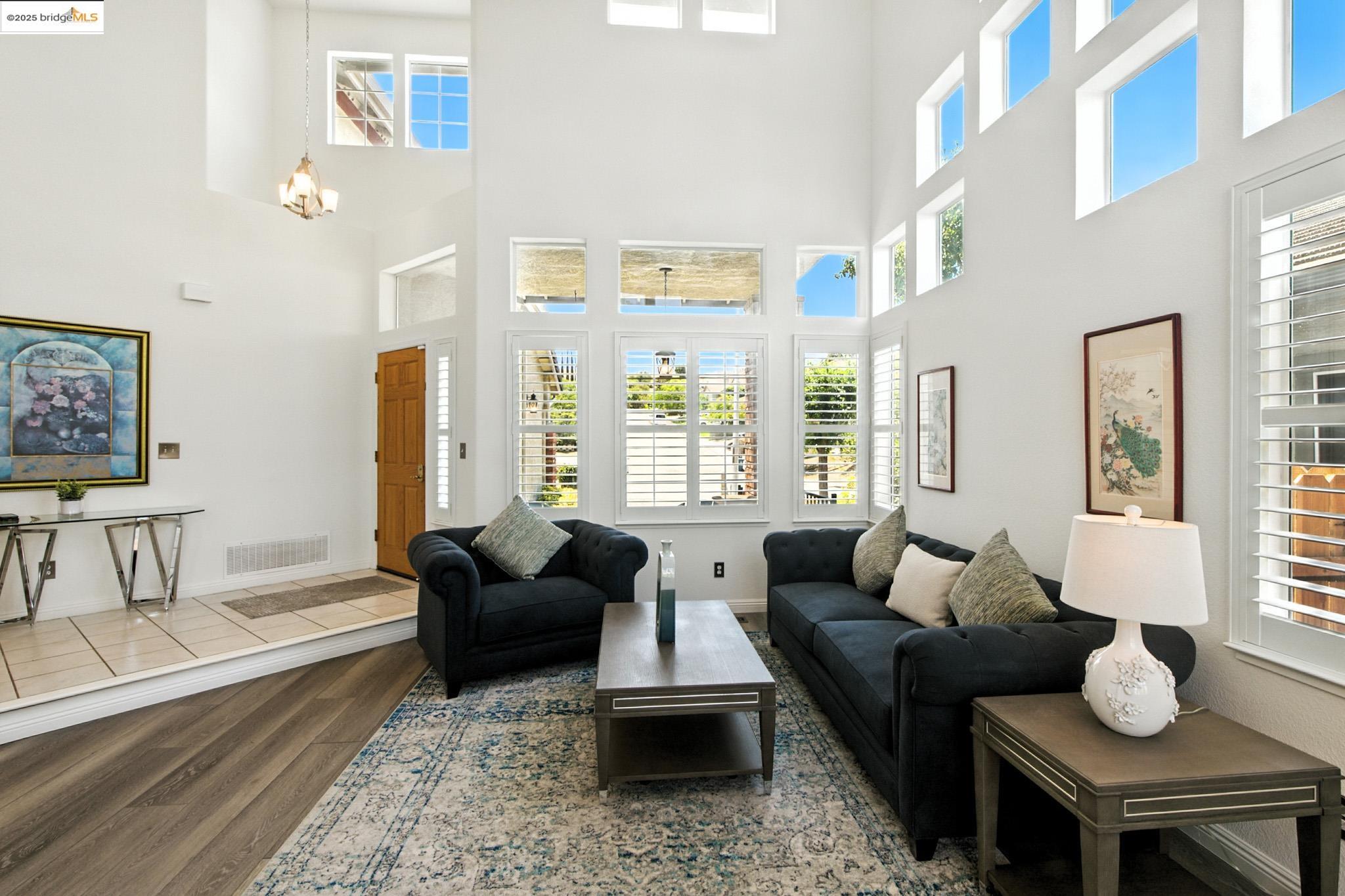 Detail Gallery Image 9 of 56 For 2201 Mark Twain Drive, Antioch,  CA 94531-8305 - 4 Beds | 3 Baths