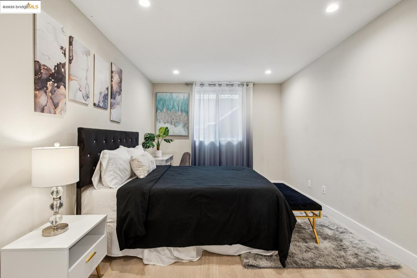 Detail Gallery Image 21 of 60 For 1537 Revere Ave, San Francisco,  CA 94124 - 8 Beds | 5 Baths