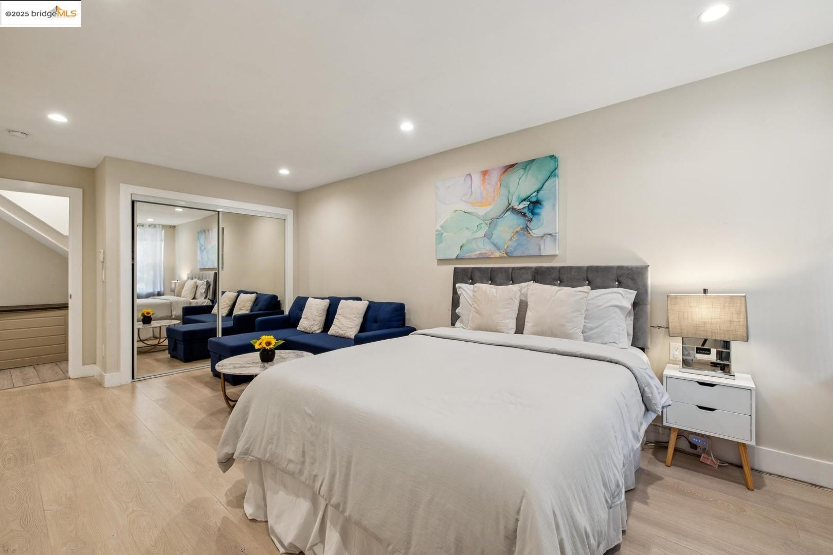 Detail Gallery Image 27 of 60 For 1537 Revere Ave, San Francisco,  CA 94124 - 8 Beds | 5 Baths