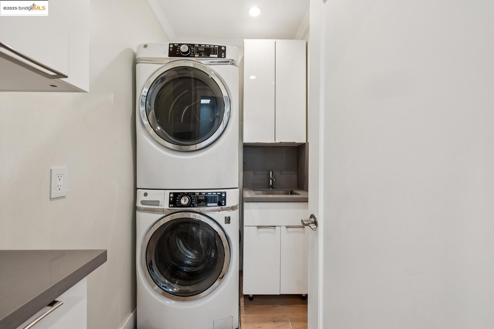 Detail Gallery Image 50 of 60 For 1537 Revere Ave, San Francisco,  CA 94124 - 8 Beds | 5 Baths