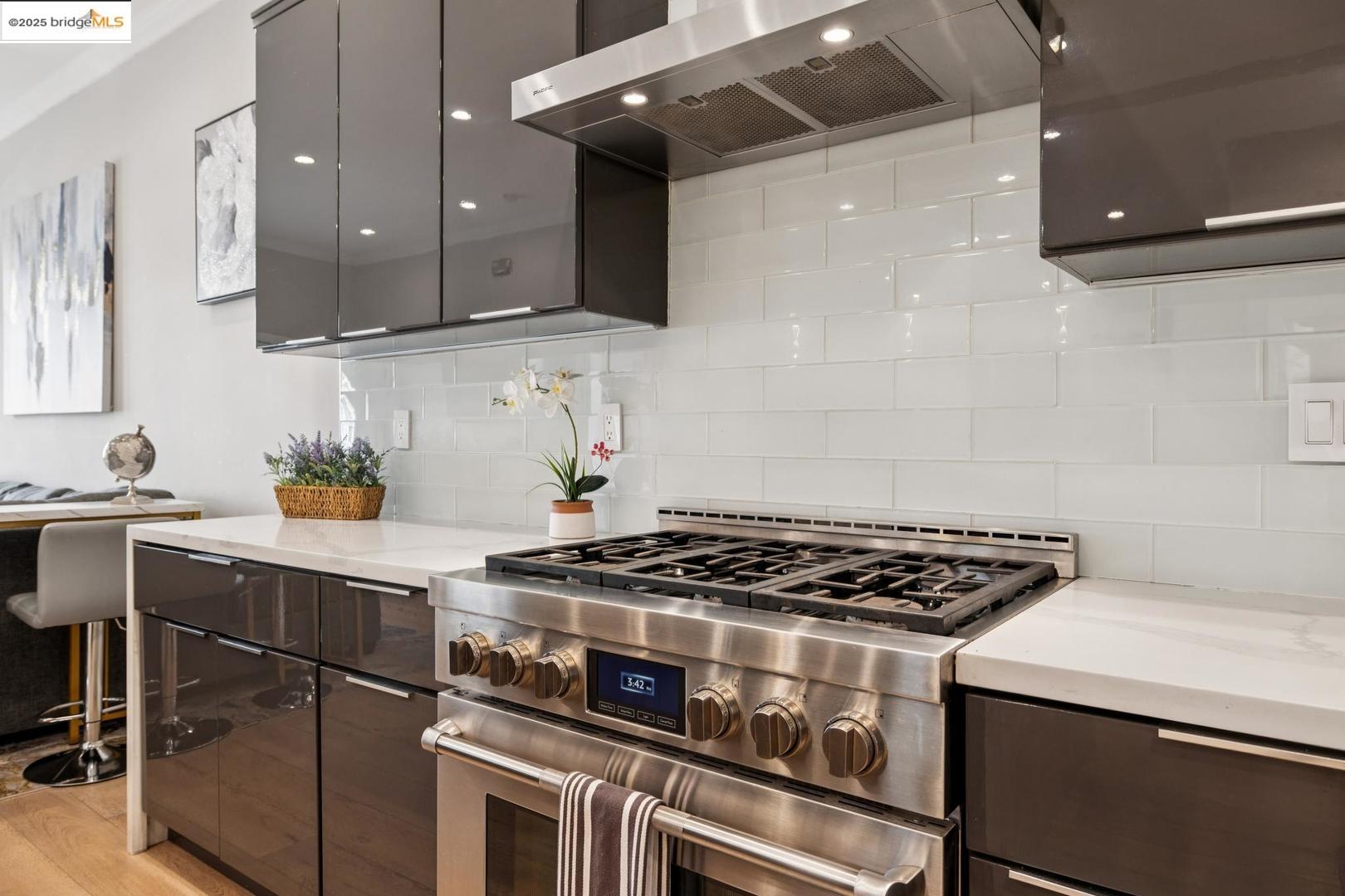 Detail Gallery Image 55 of 60 For 1537 Revere Ave, San Francisco,  CA 94124 - 8 Beds | 5 Baths